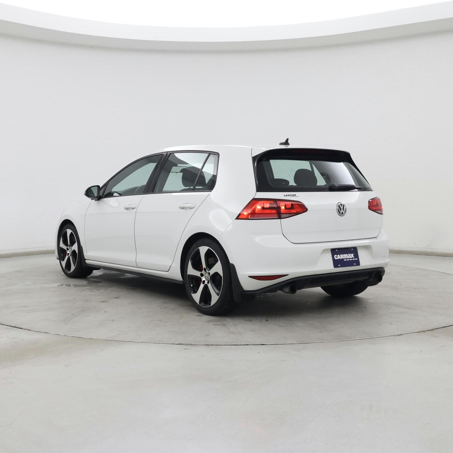 Thumbnail: 2017 Volkswagen Golf - 2