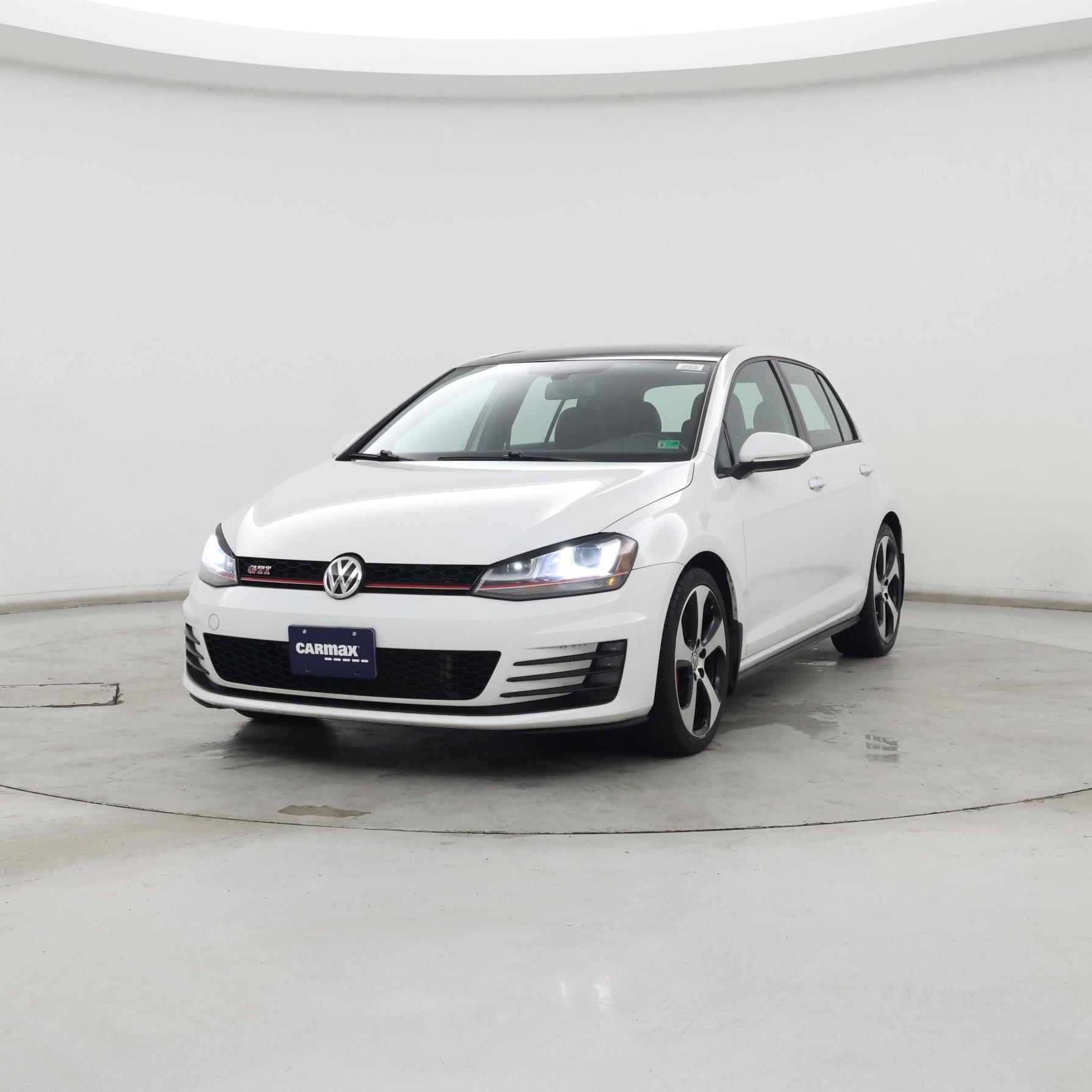 Thumbnail: 2017 Volkswagen Golf - 4