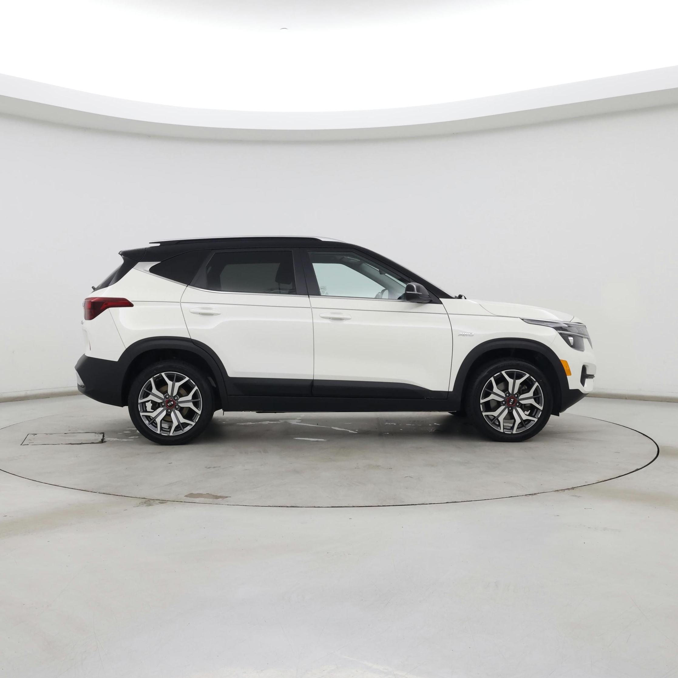 Thumbnail: 2021 Kia Seltos - 7