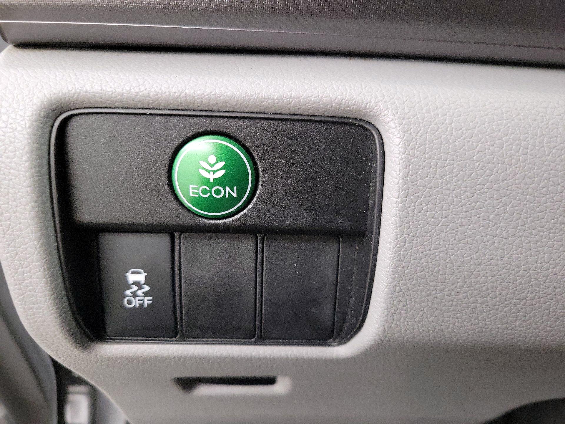 Thumbnail: 2015 Honda Accord - 13