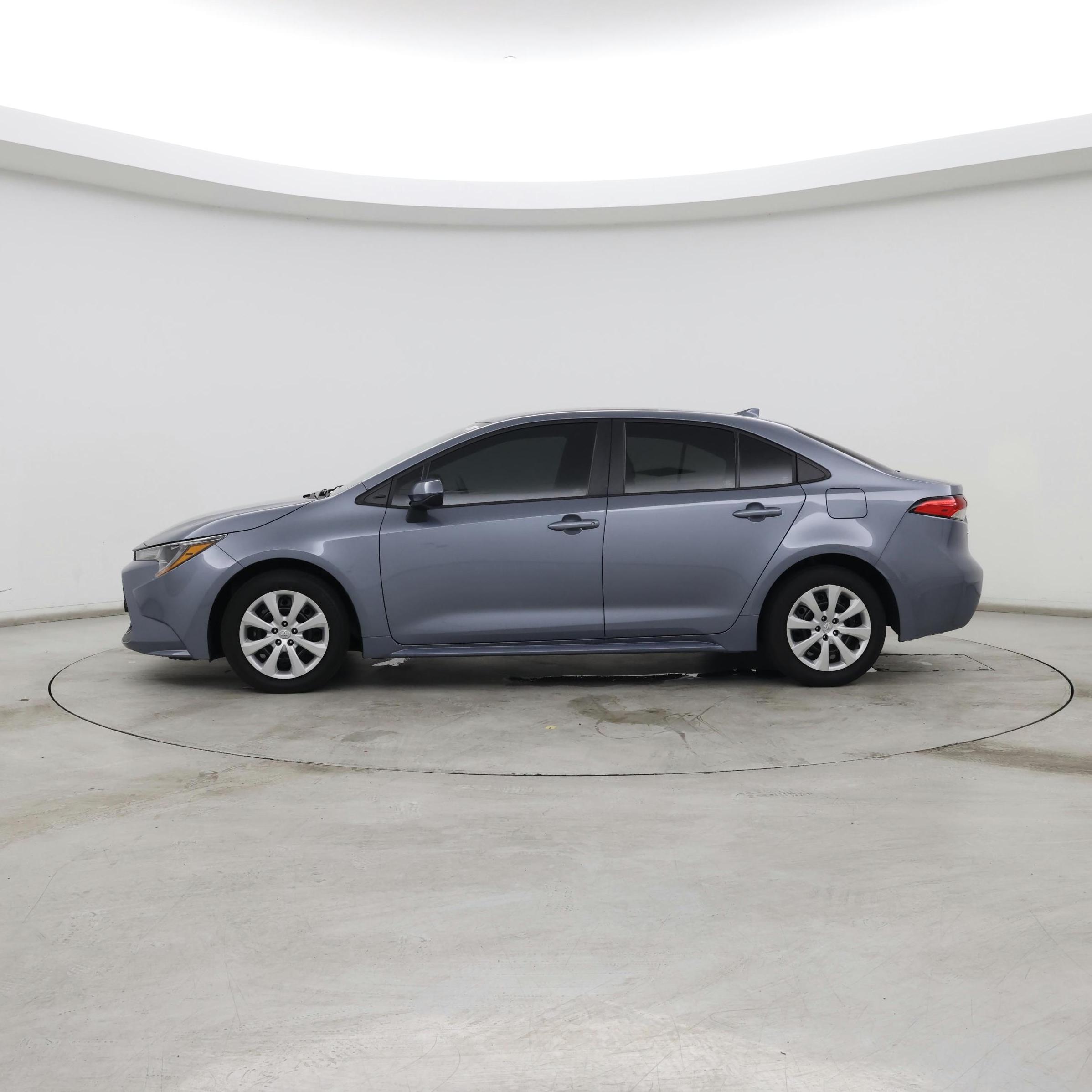 Thumbnail: 2021 Toyota Corolla - 3
