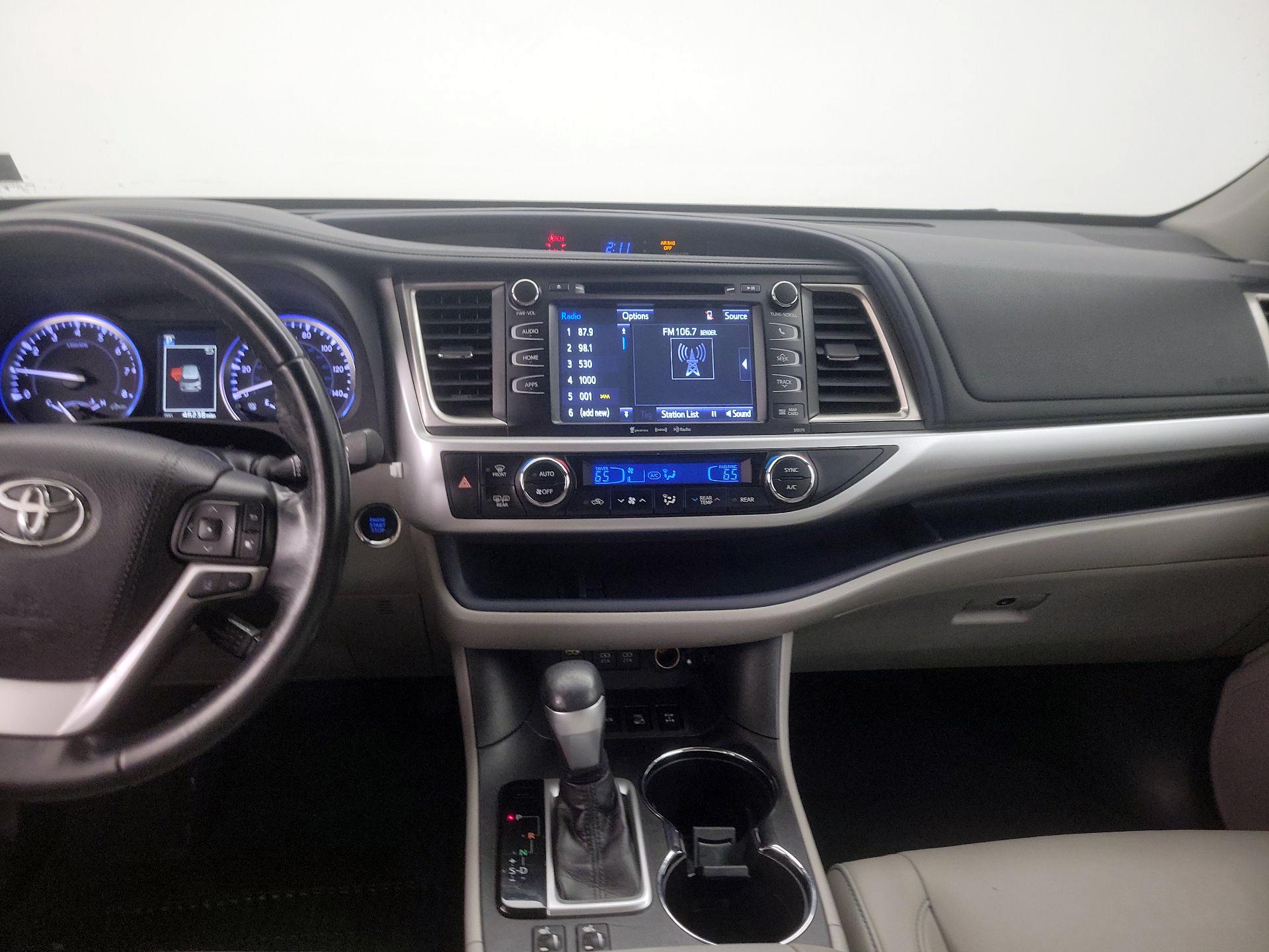 Thumbnail: 2017 Toyota Highlander - 9