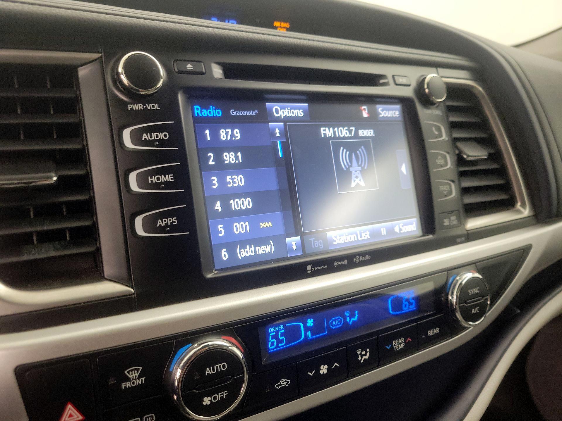 Thumbnail: 2017 Toyota Highlander - 15