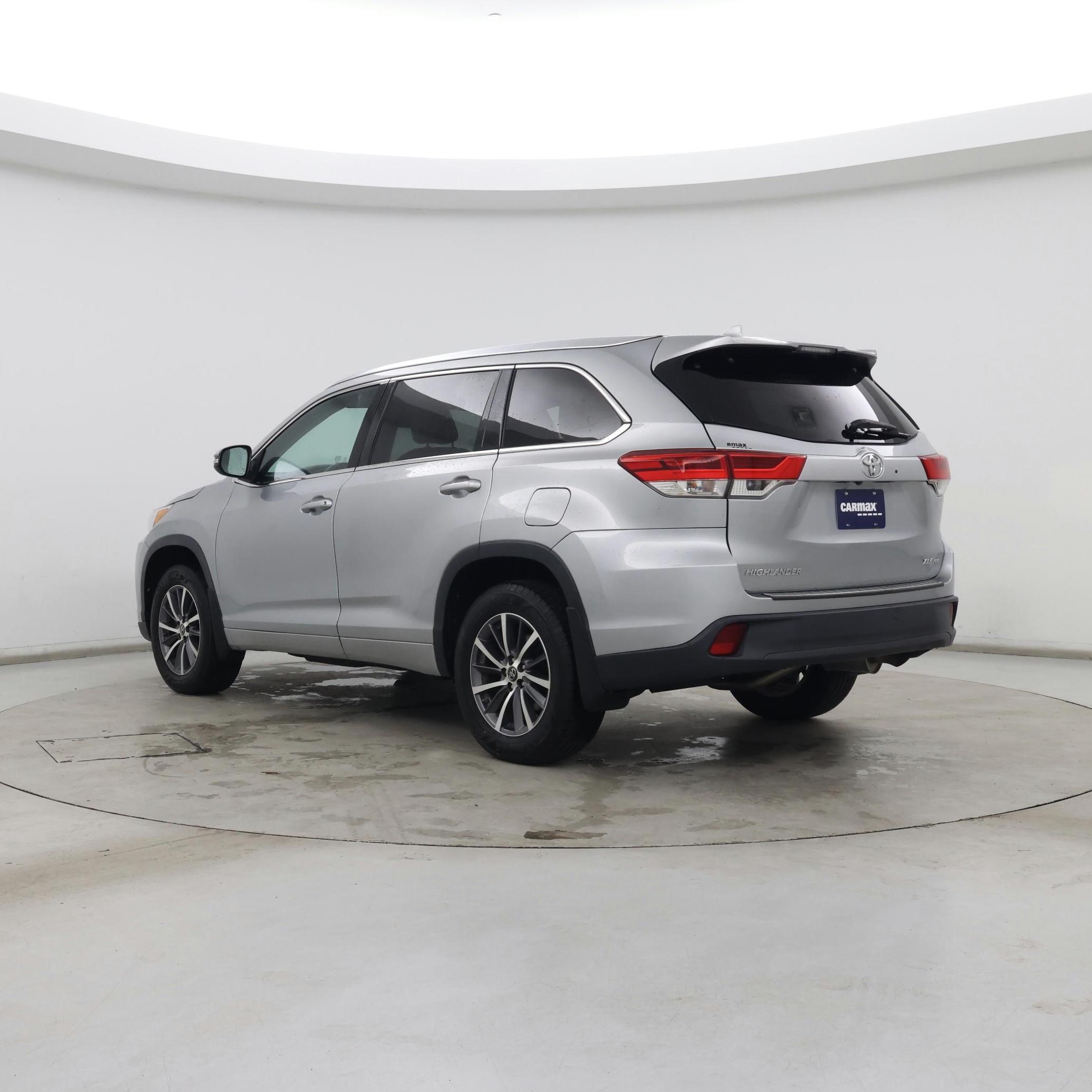 Thumbnail: 2017 Toyota Highlander - 2