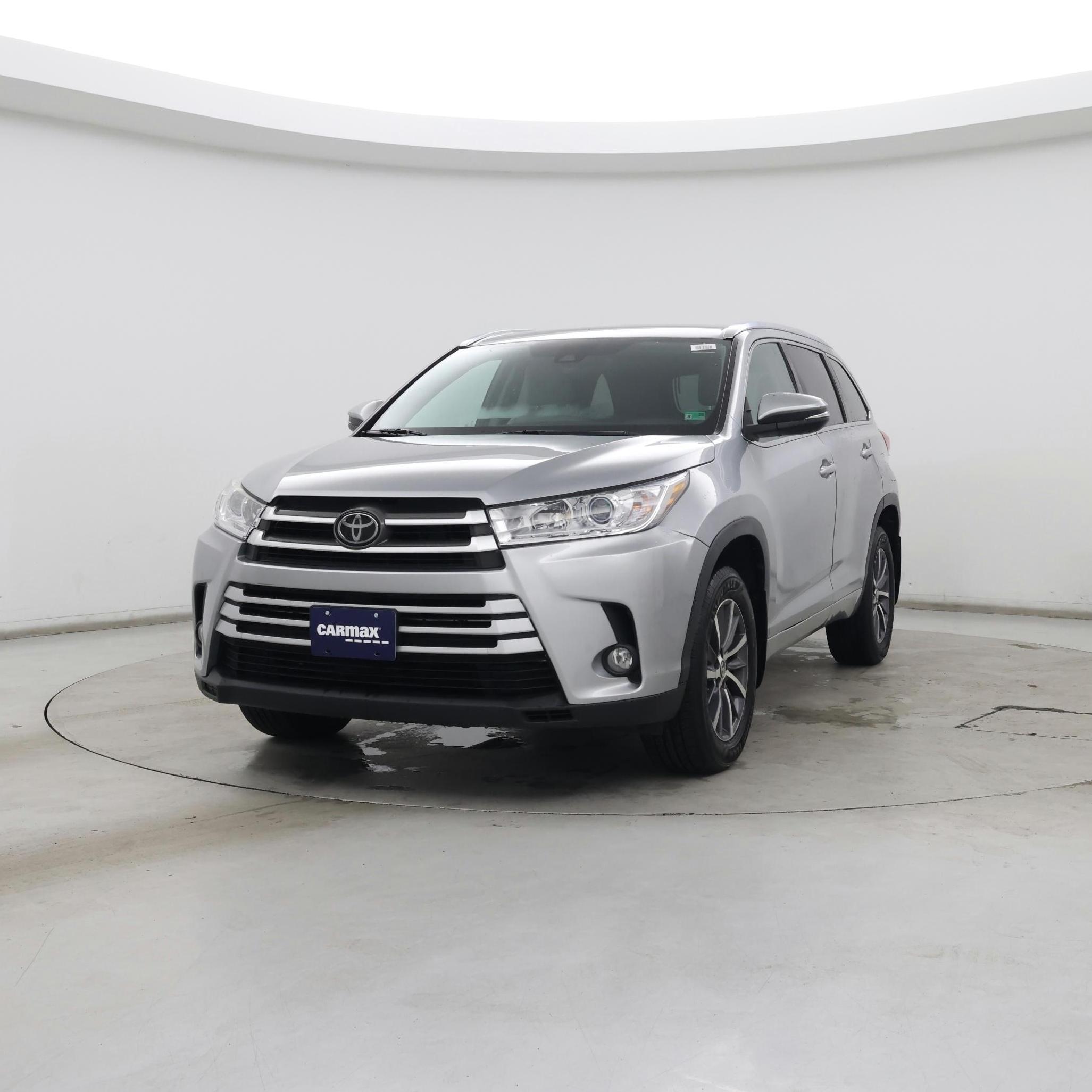 Thumbnail: 2017 Toyota Highlander - 4