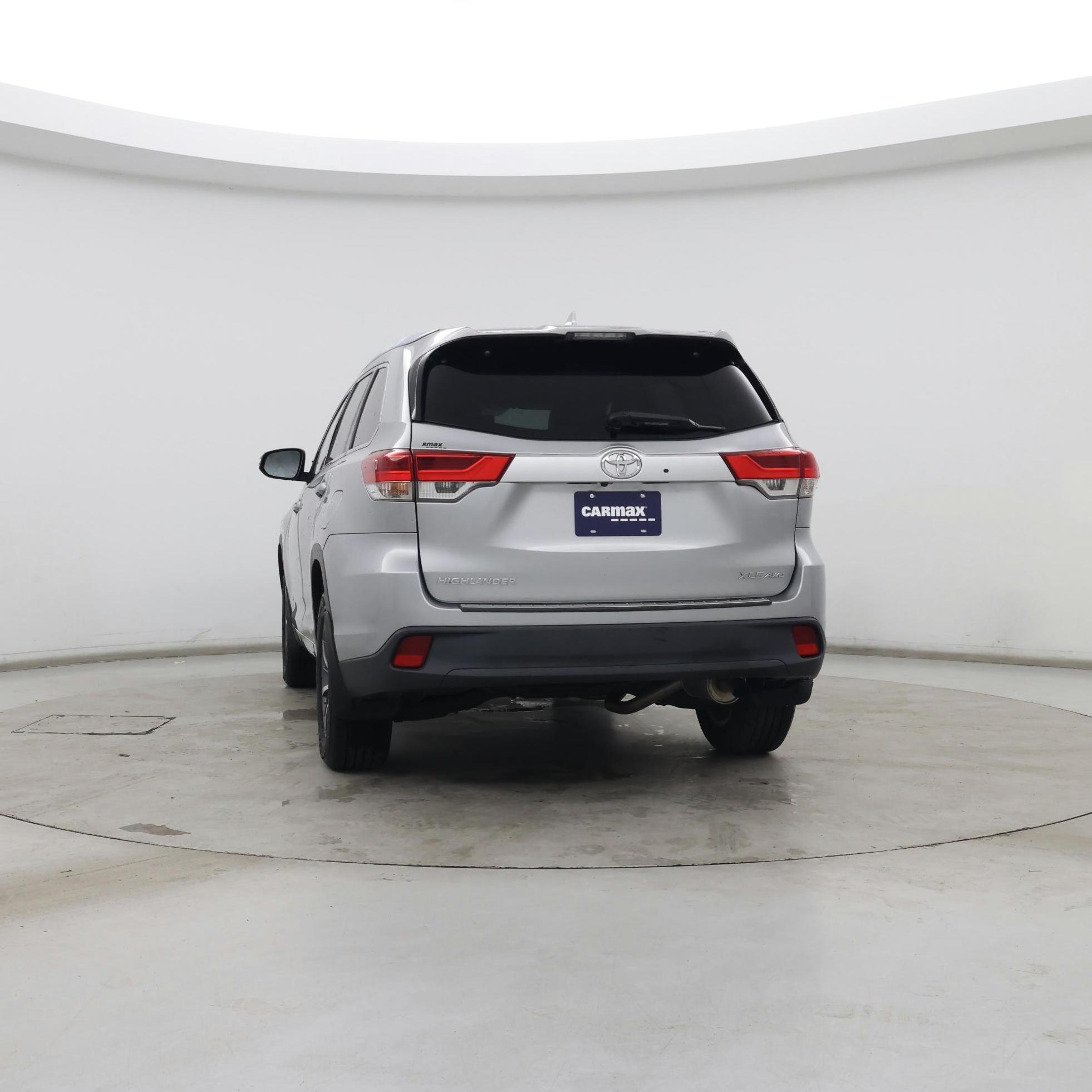 Thumbnail: 2017 Toyota Highlander - 6