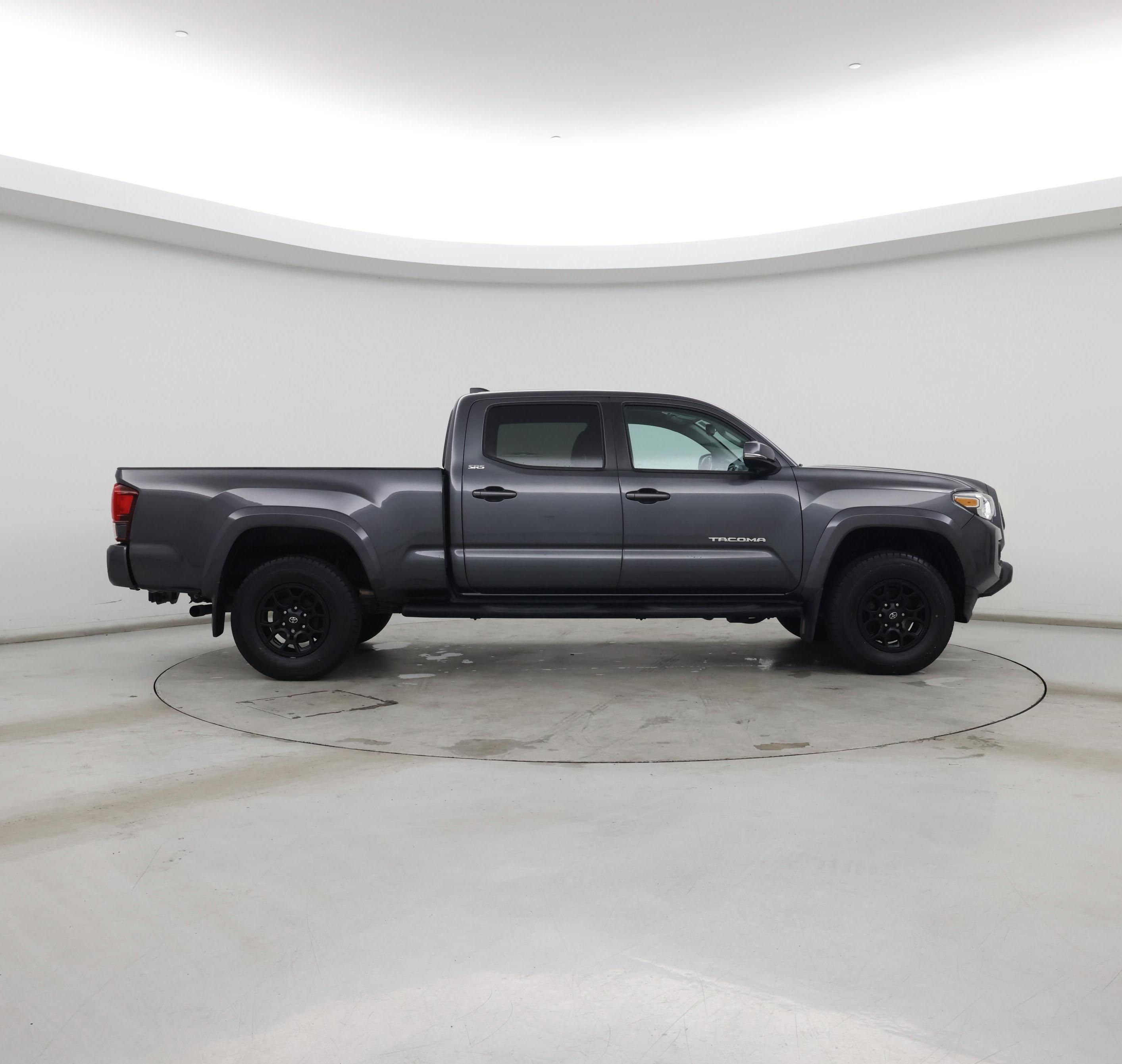 Thumbnail: 2021 Toyota Tacoma - 7