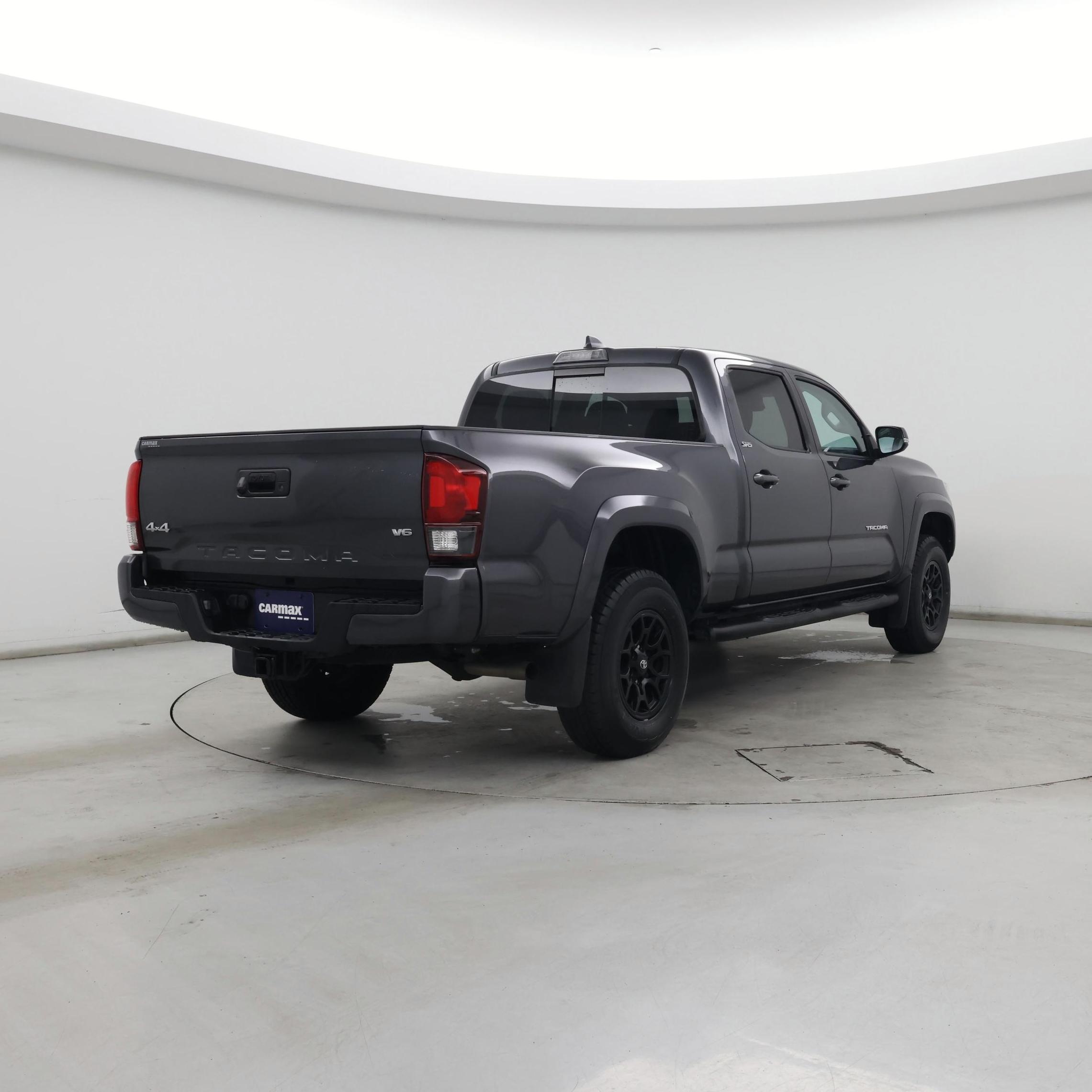 Thumbnail: 2021 Toyota Tacoma - 8