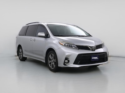 Silver 2019 Toyota Sienna SE