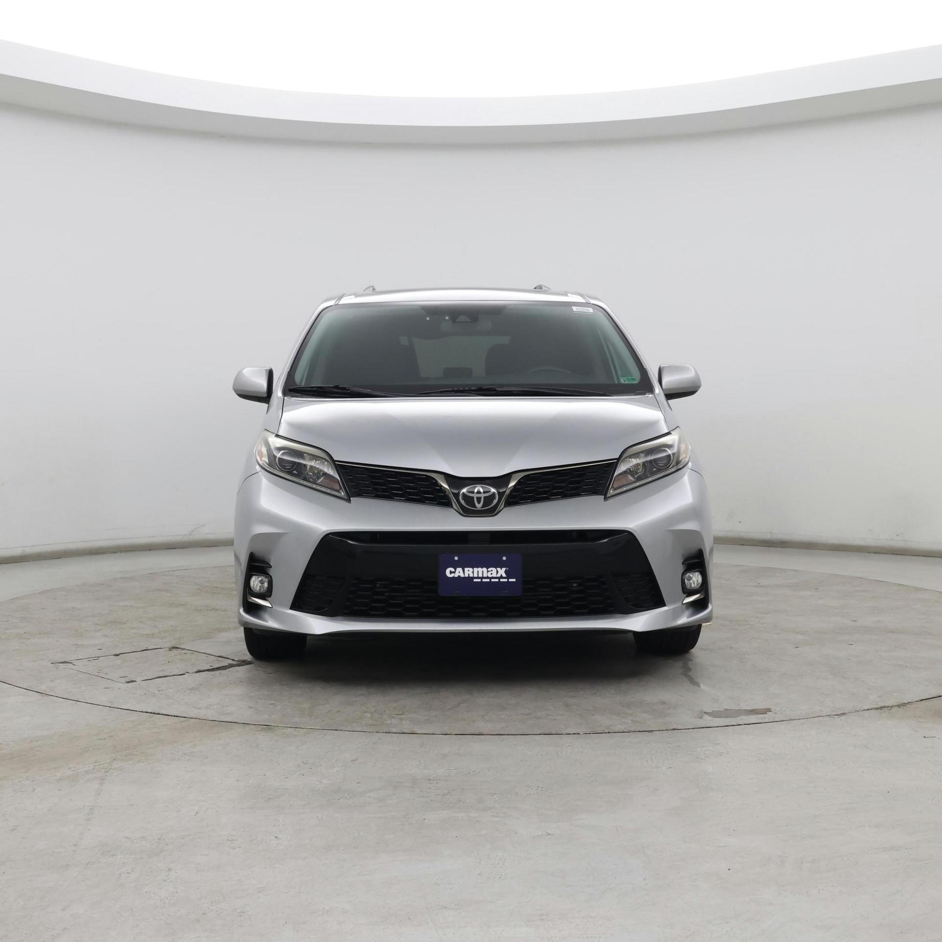 Thumbnail: 2019 Toyota Sienna - 5