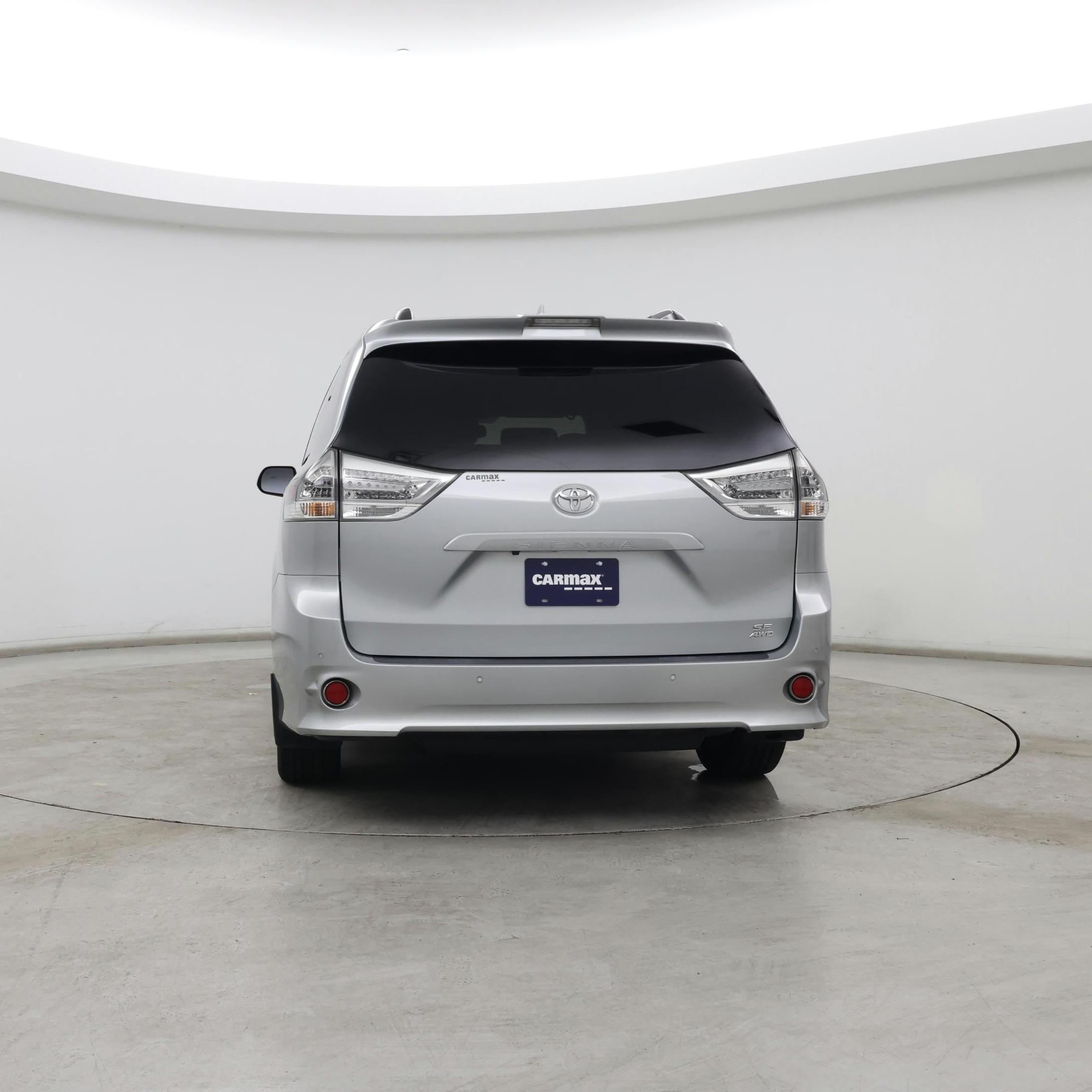 Thumbnail: 2019 Toyota Sienna - 6