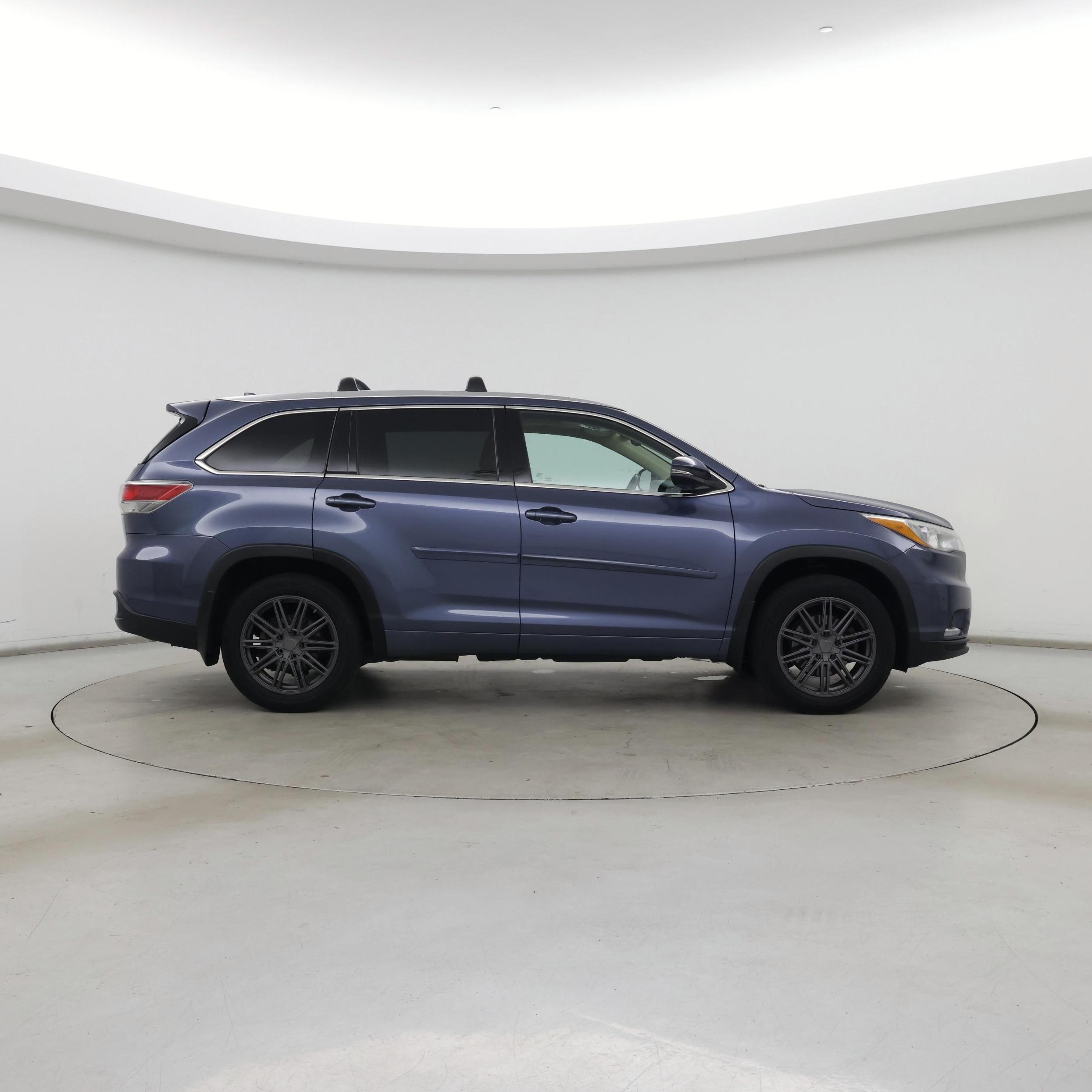 Thumbnail: 2015 Toyota Highlander - 7