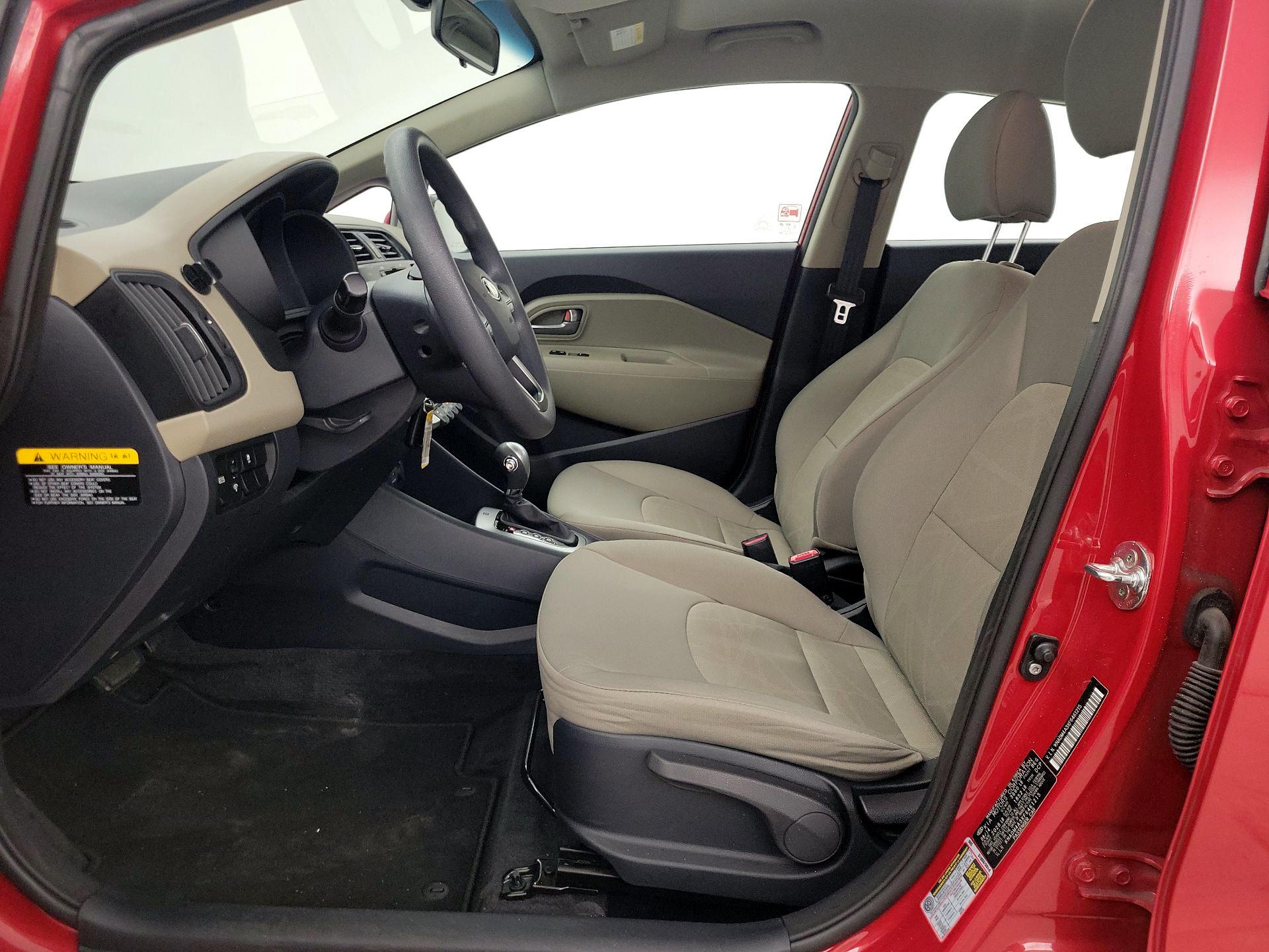 Thumbnail: 2015 Kia Rio - 11