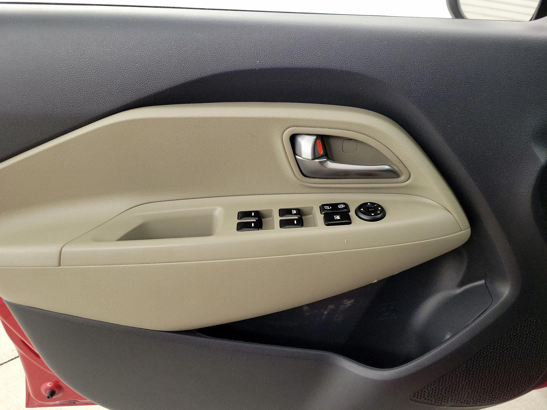 Thumbnail: 2015 Kia Rio - 12