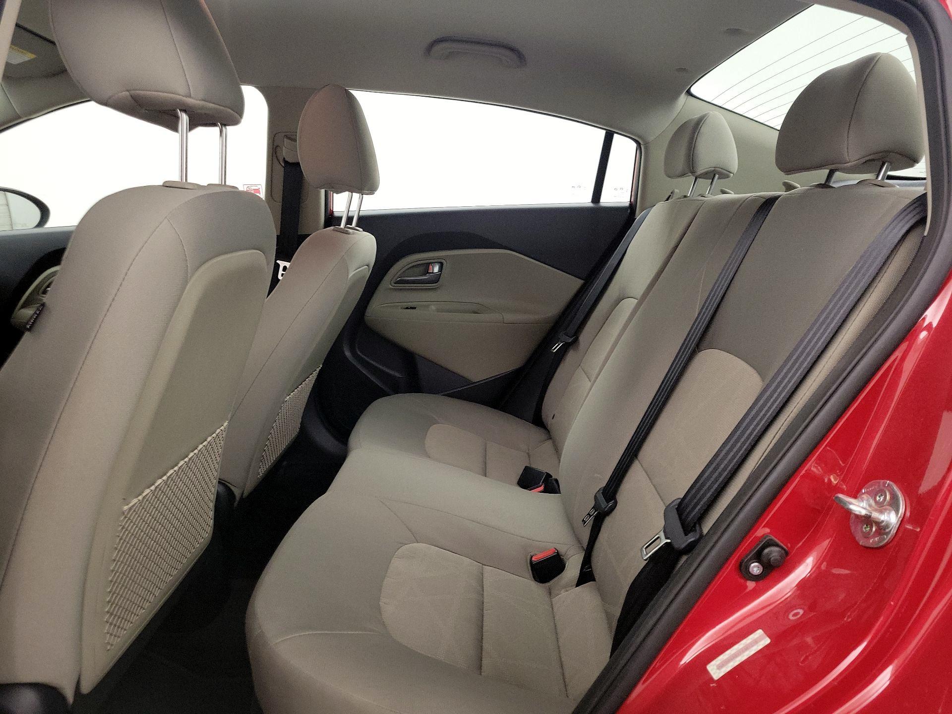 Thumbnail: 2015 Kia Rio - 18