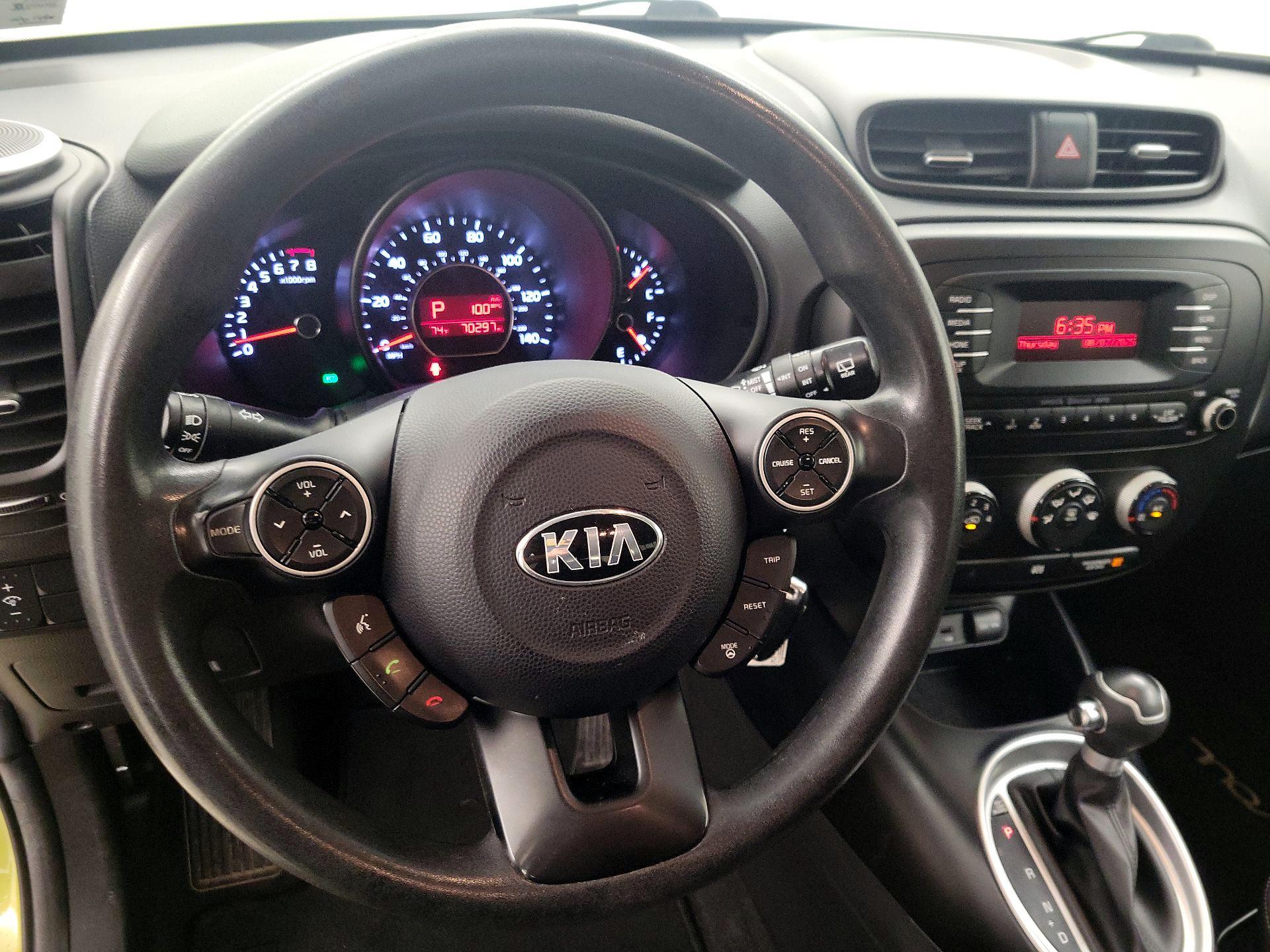 Thumbnail: 2015 Kia Soul - 10