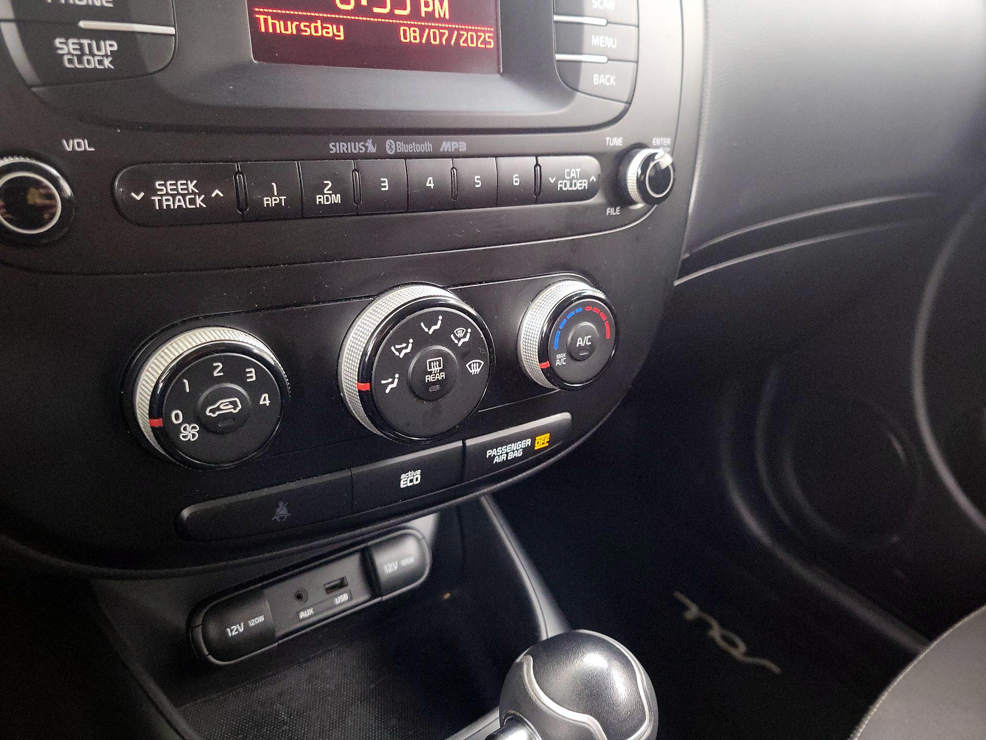 Thumbnail: 2015 Kia Soul - 15