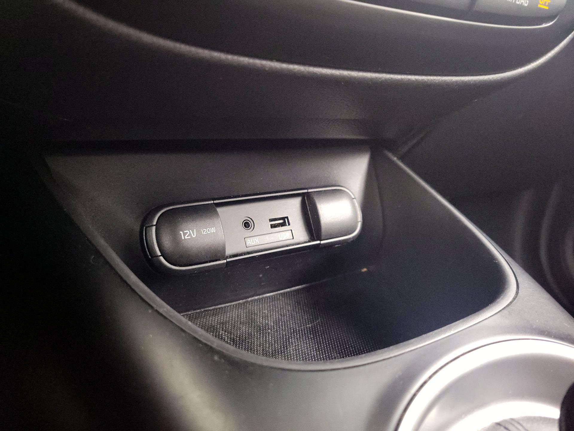 Thumbnail: 2015 Kia Soul - 17