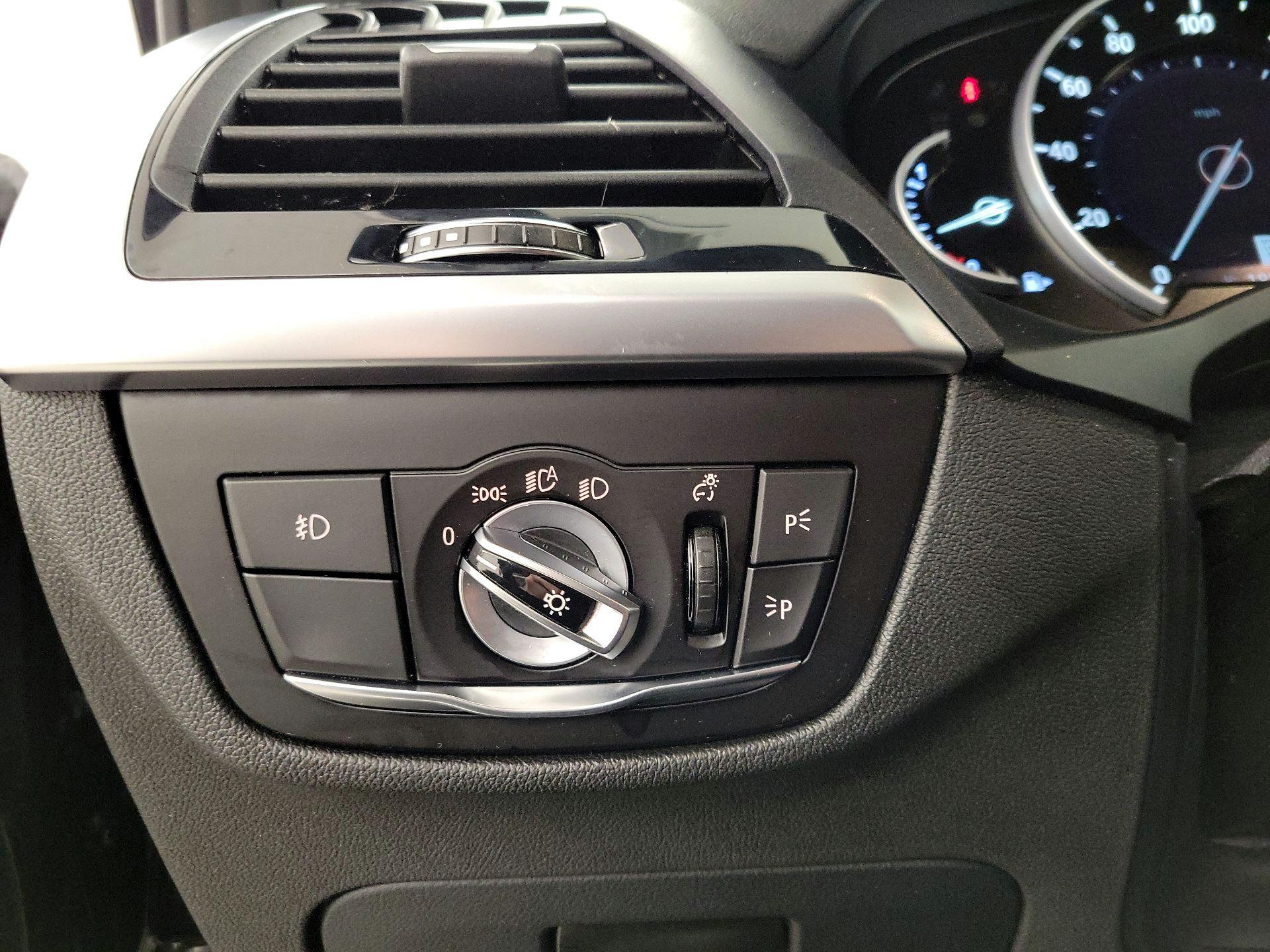 Thumbnail: 2021 BMW X3 - 13