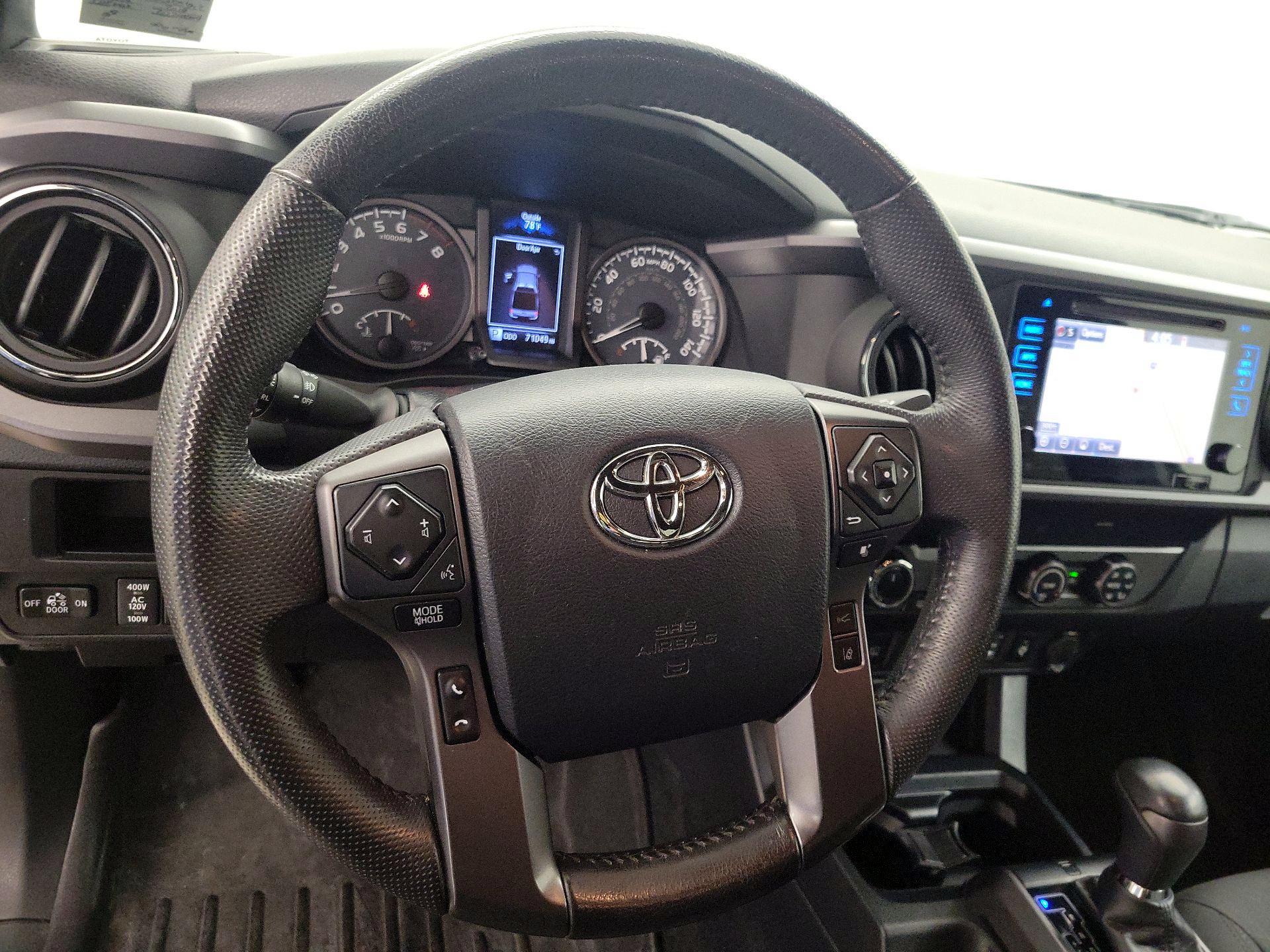 Thumbnail: 2019 Toyota Tacoma - 10