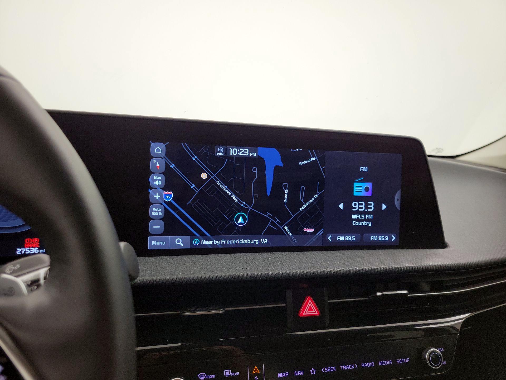 Thumbnail: 2022 Kia EV6 - 14