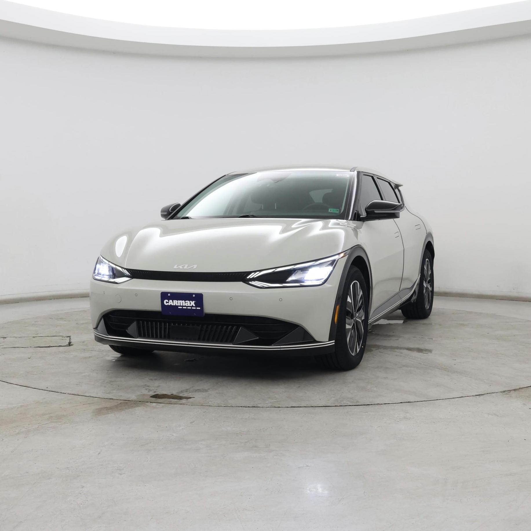 Thumbnail: 2022 Kia EV6 - 4