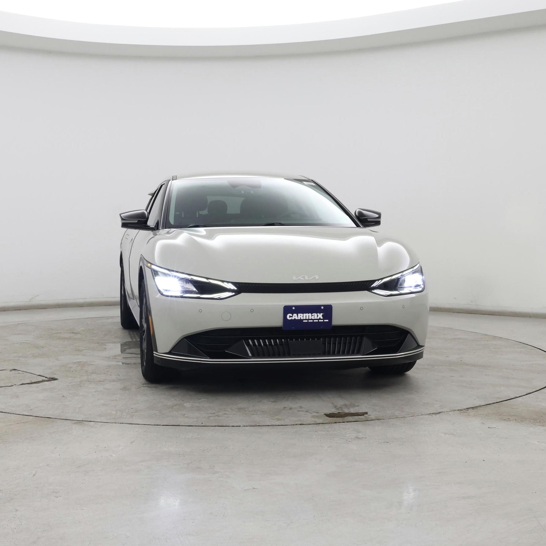 Thumbnail: 2022 Kia EV6 - 5