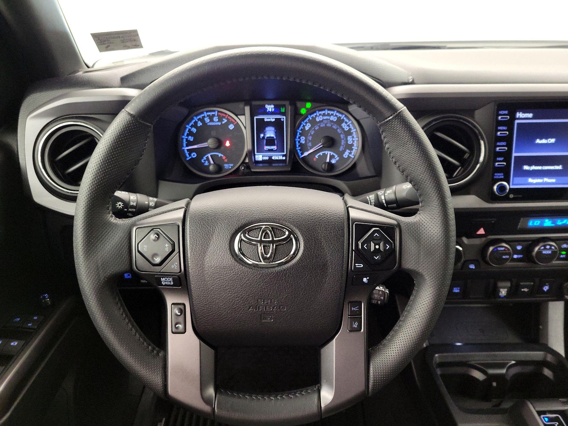 Thumbnail: 2021 Toyota Tacoma - 10
