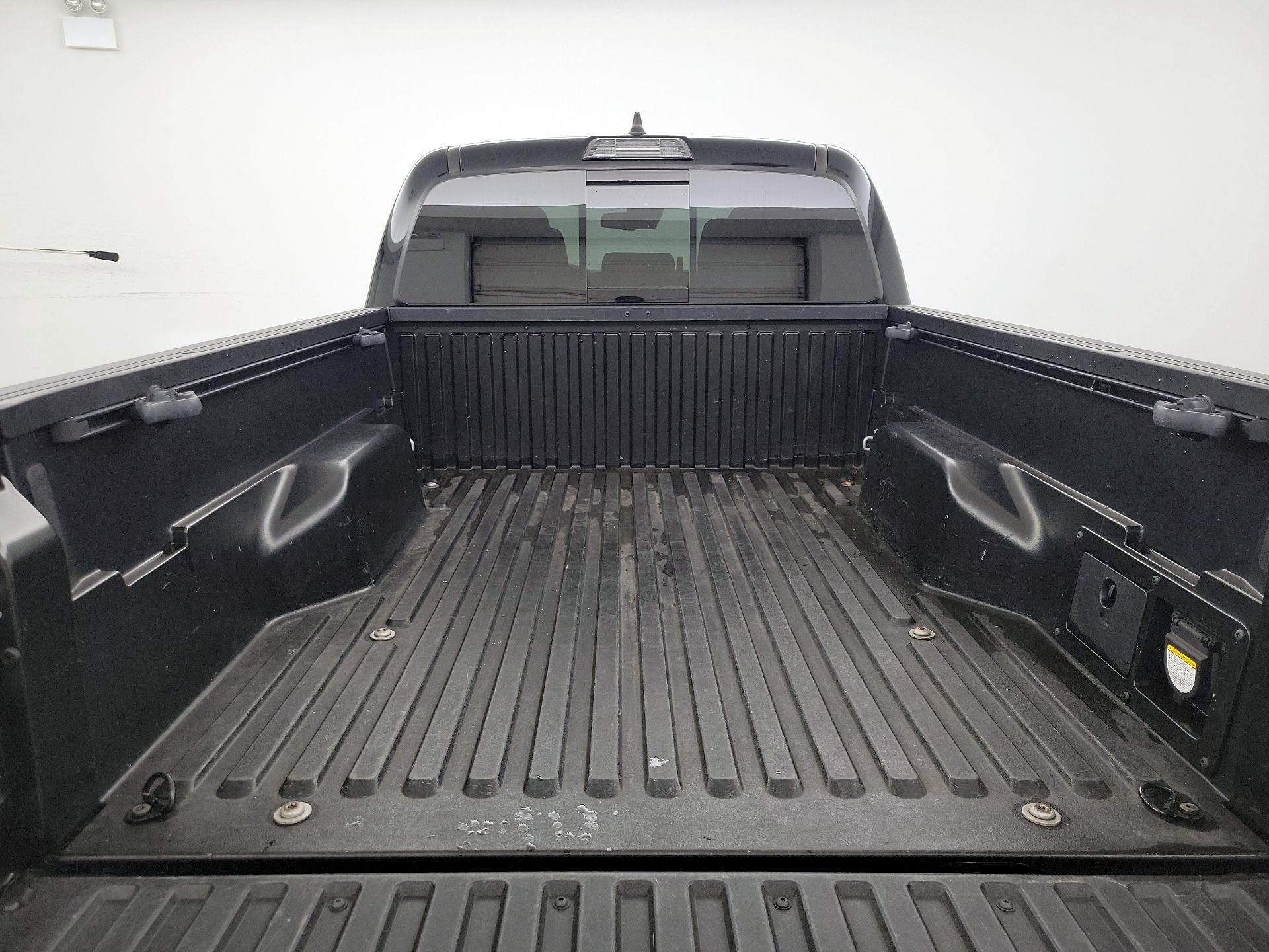 Thumbnail: 2021 Toyota Tacoma - 20