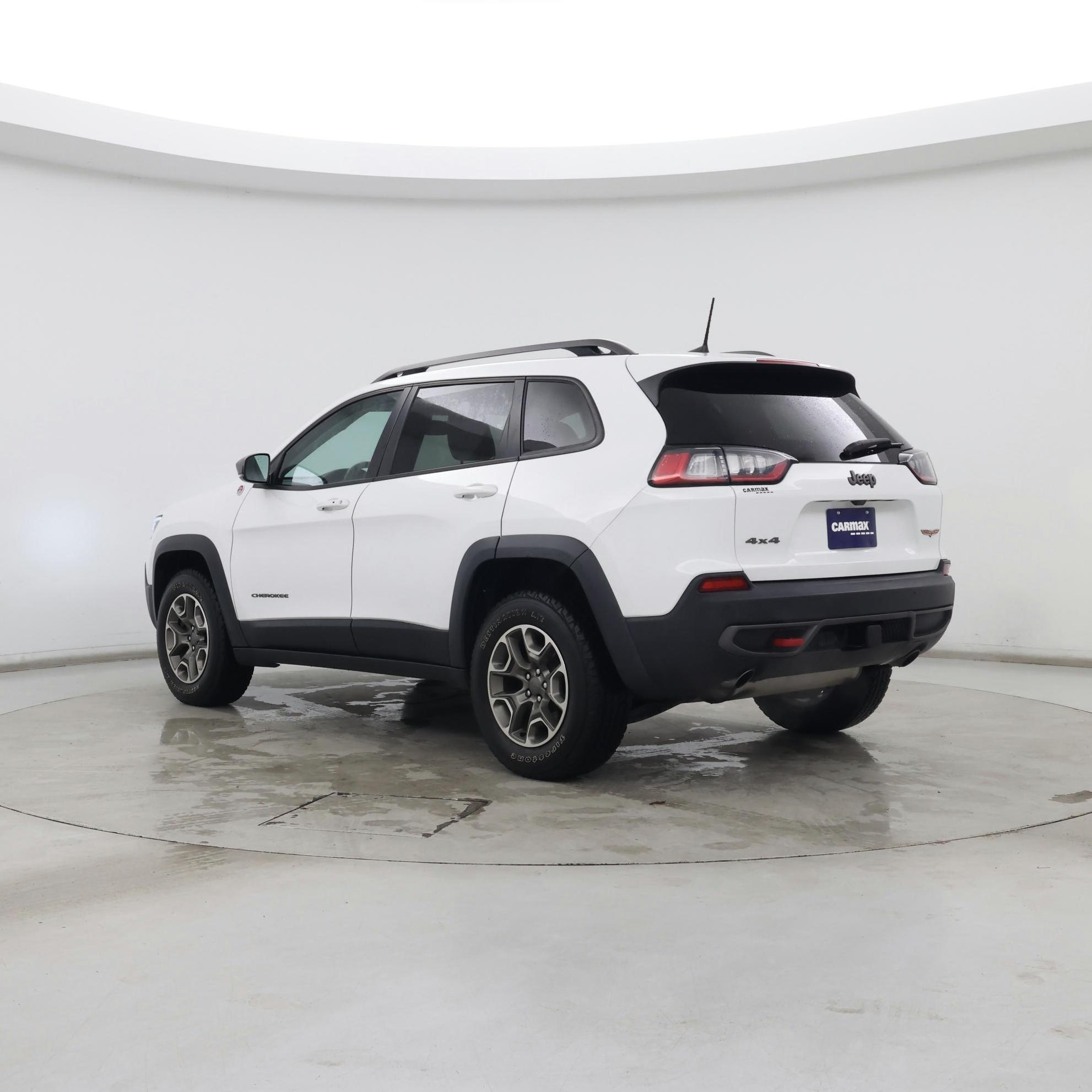 Thumbnail: 2020 Jeep Cherokee - 2