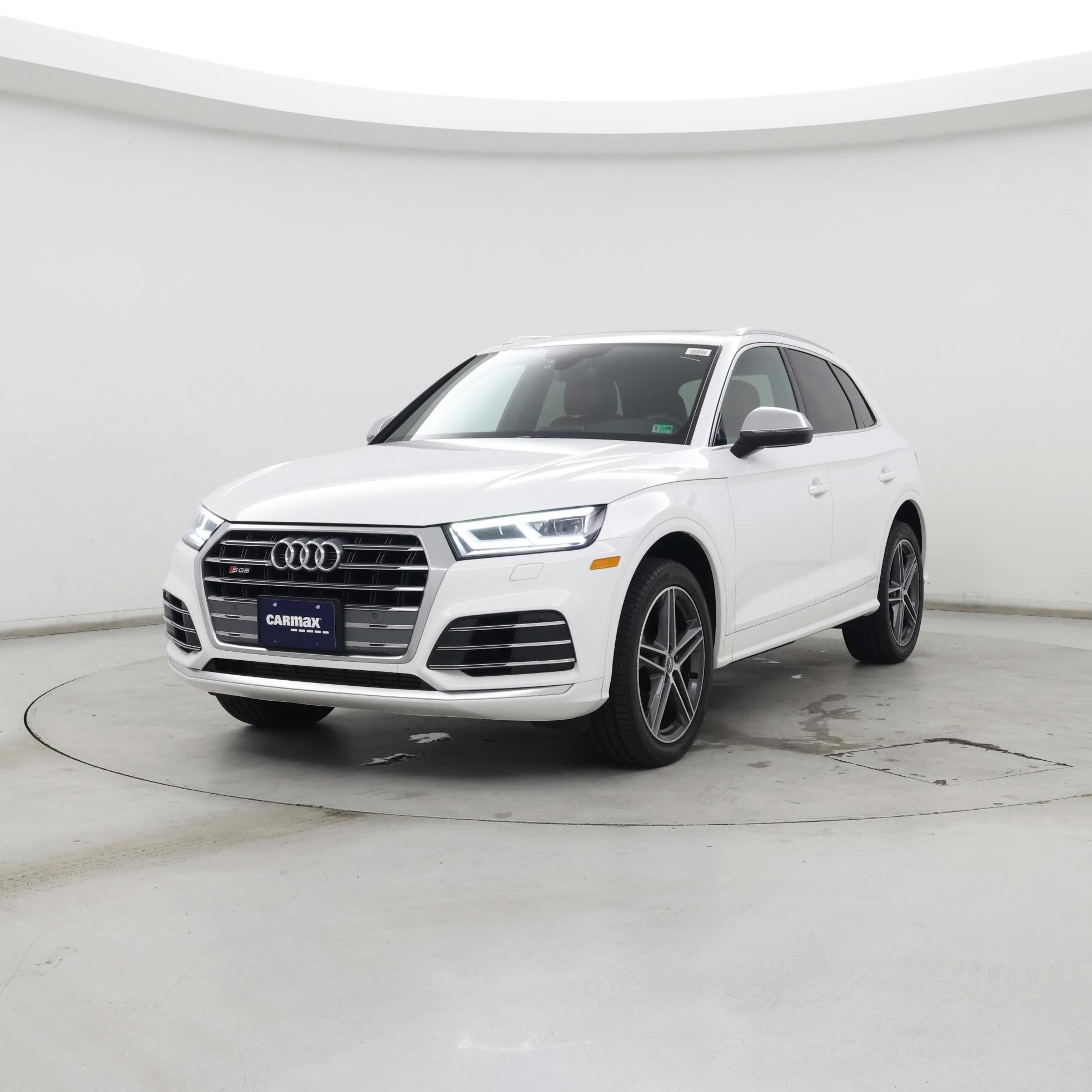 Thumbnail: 2020 Audi SQ5 - 4