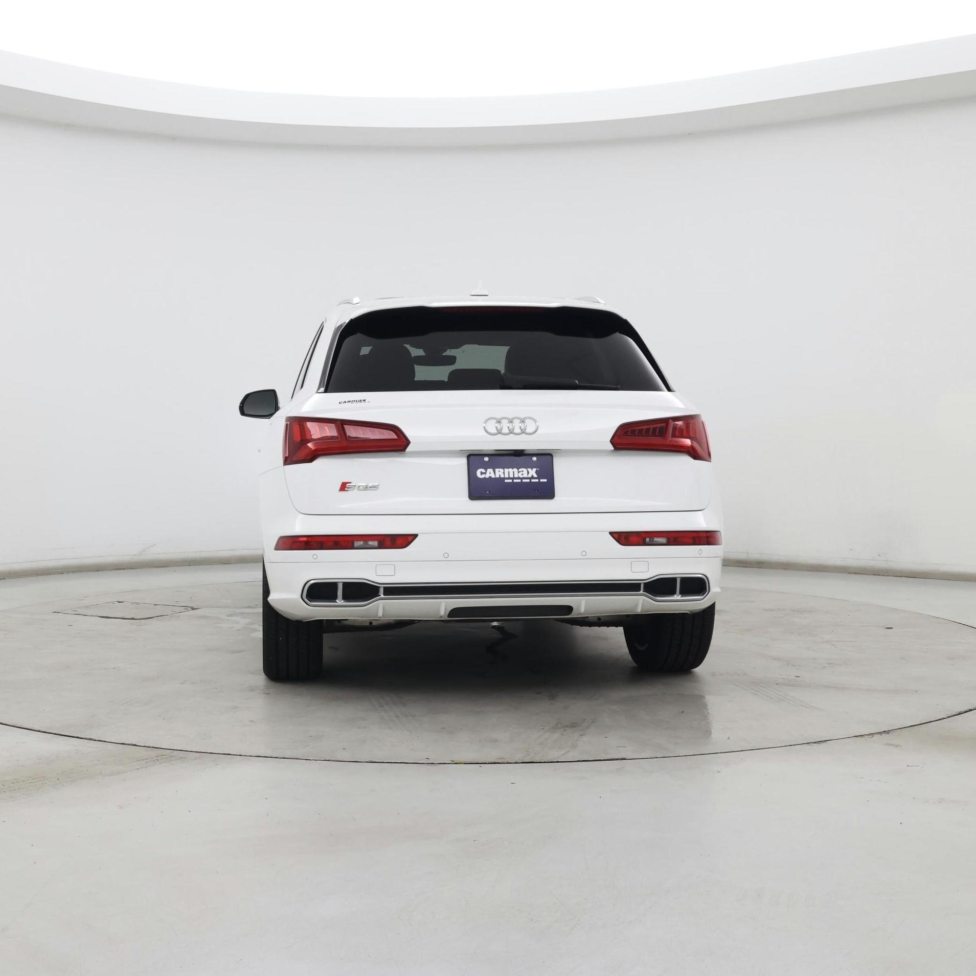 Thumbnail: 2020 Audi SQ5 - 6