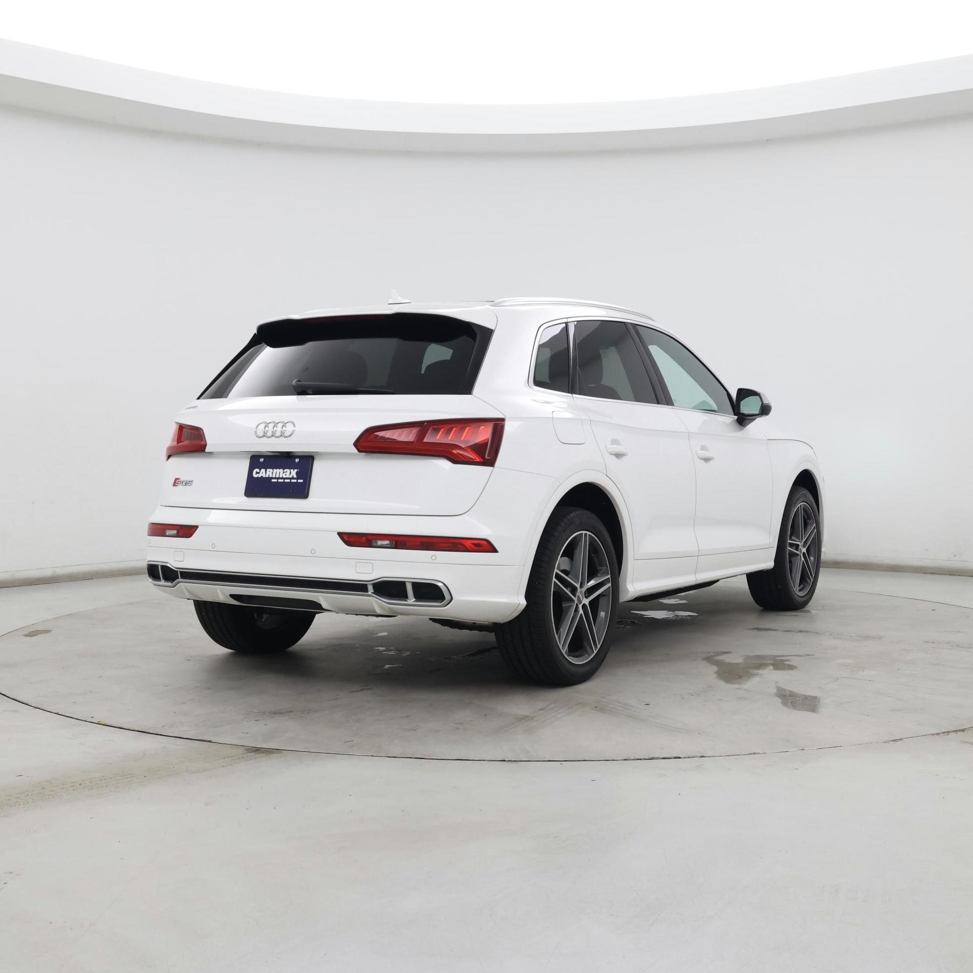 Thumbnail: 2020 Audi SQ5 - 8