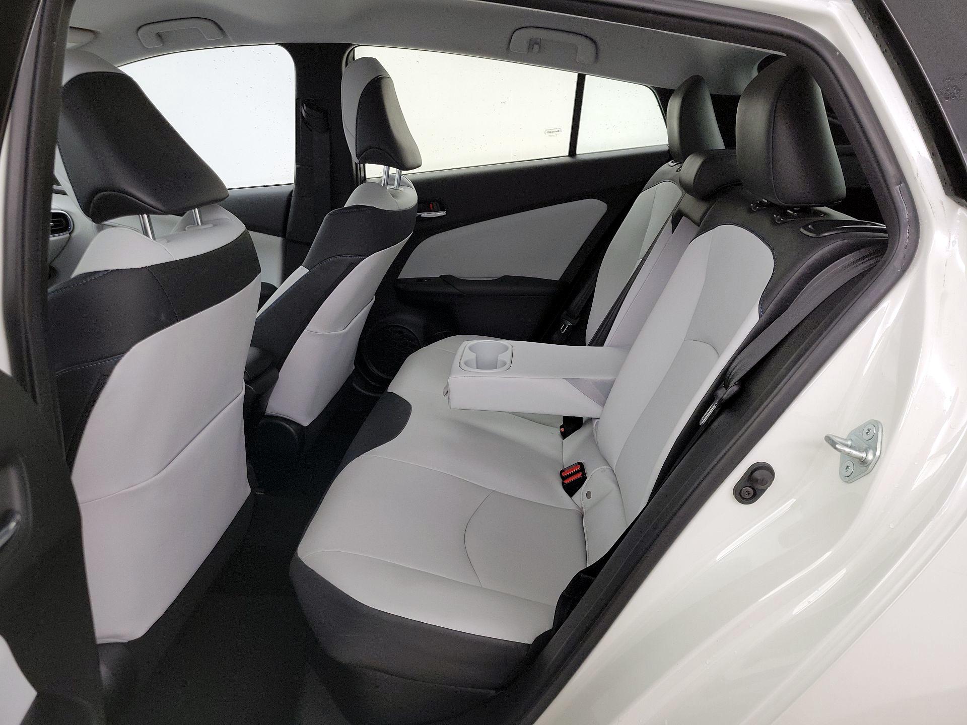 Thumbnail: 2016 Toyota Prius - 19