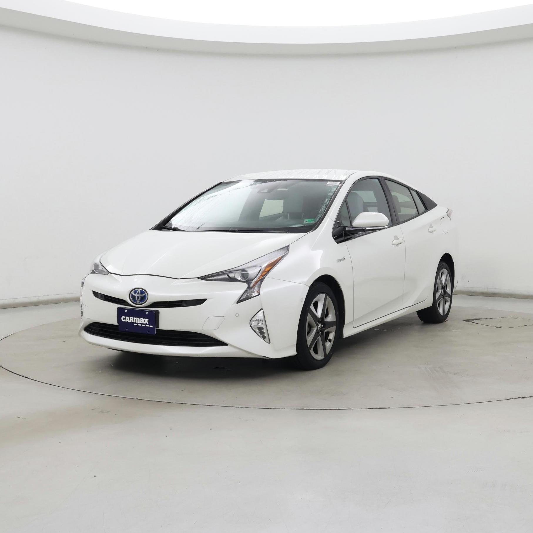 Thumbnail: 2016 Toyota Prius - 4