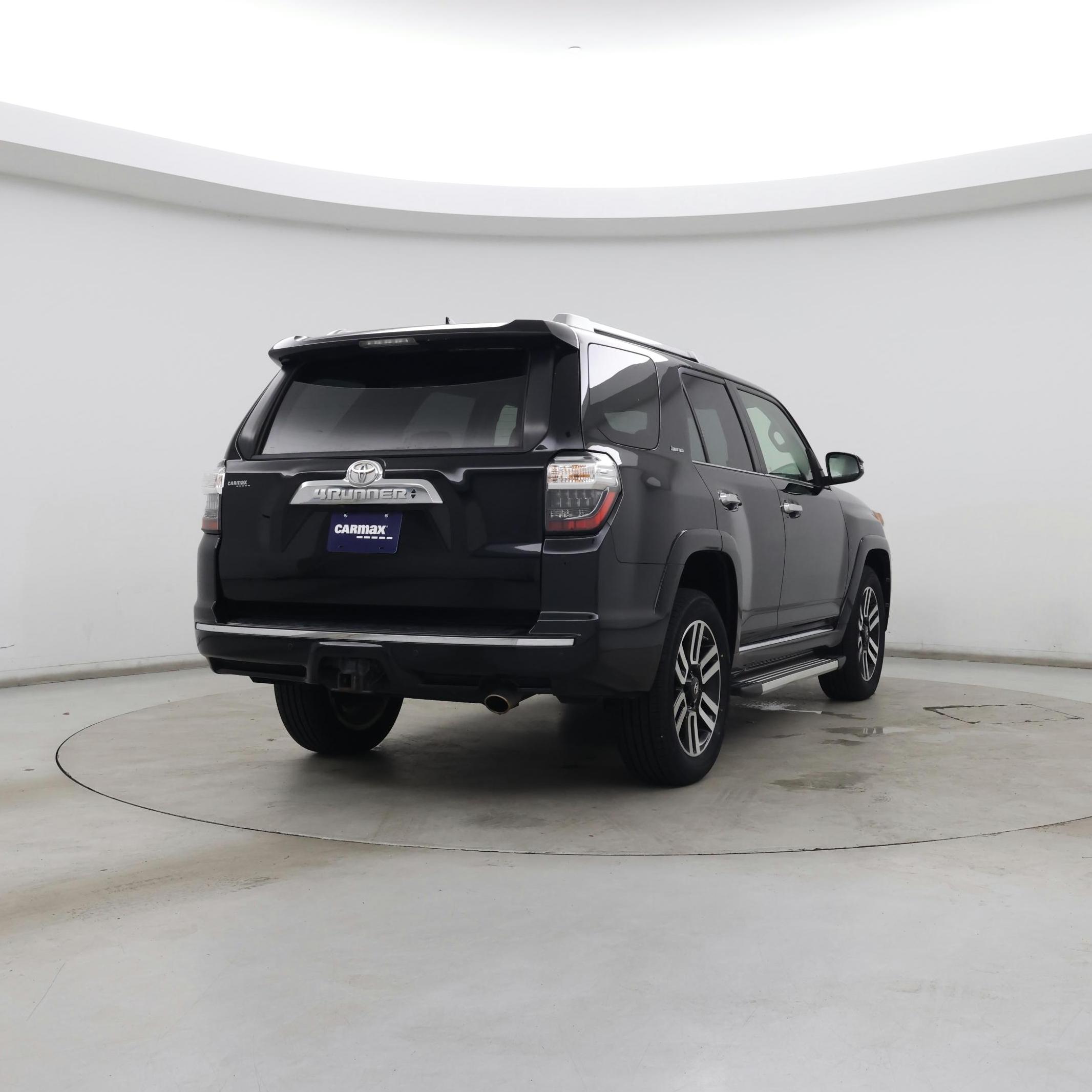 Thumbnail: 2015 Toyota 4Runner - 8