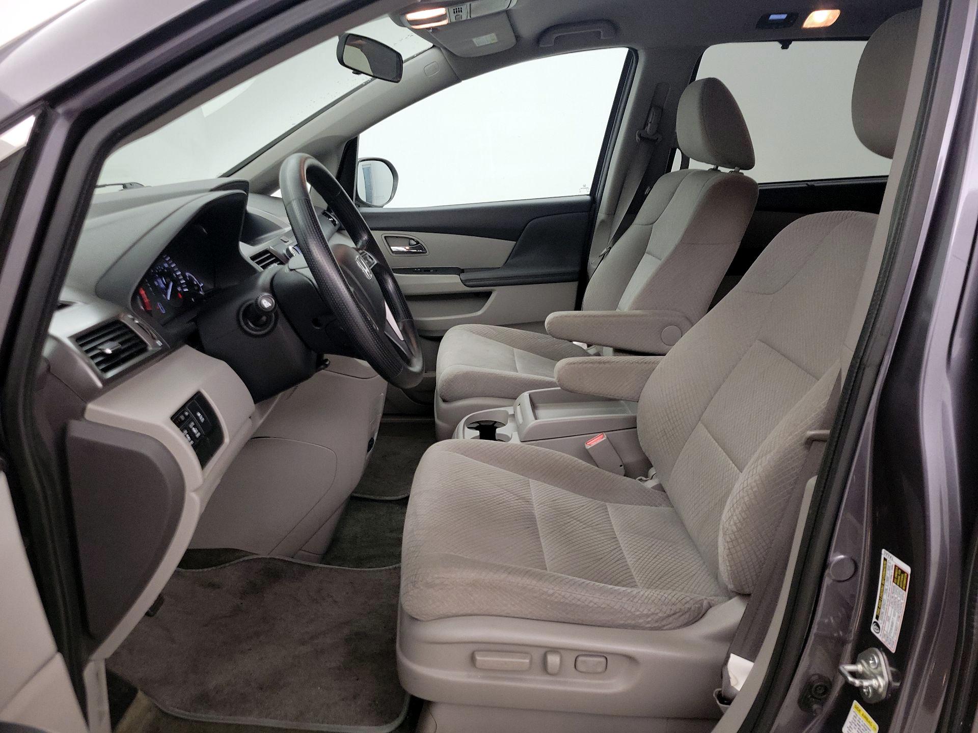 Thumbnail: 2015 Honda Odyssey - 11