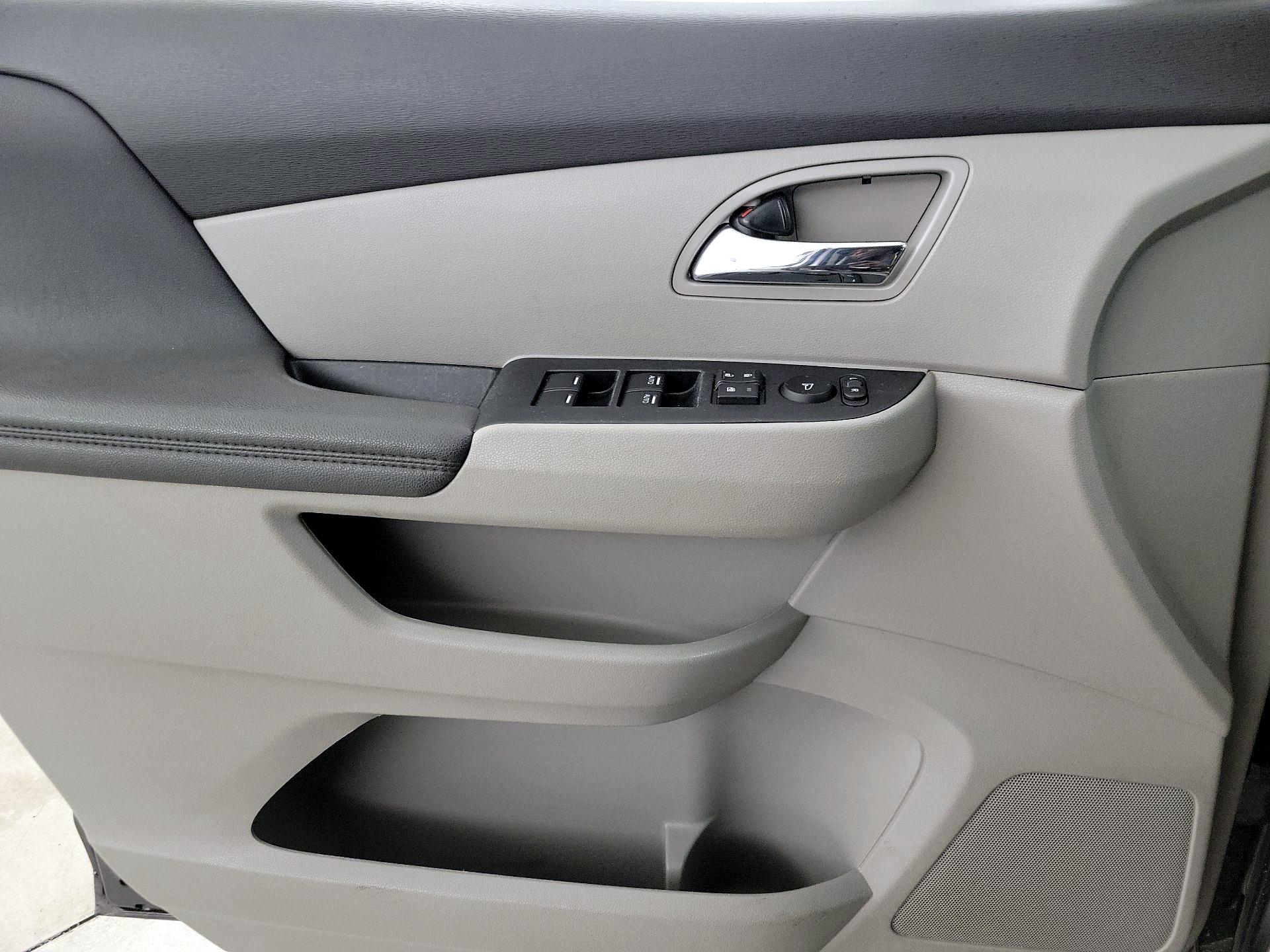 Thumbnail: 2015 Honda Odyssey - 12