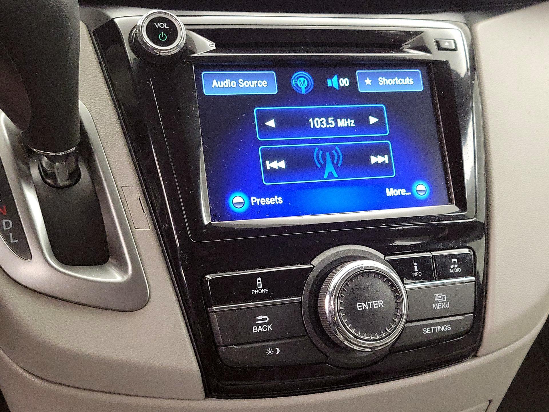 Thumbnail: 2015 Honda Odyssey - 15