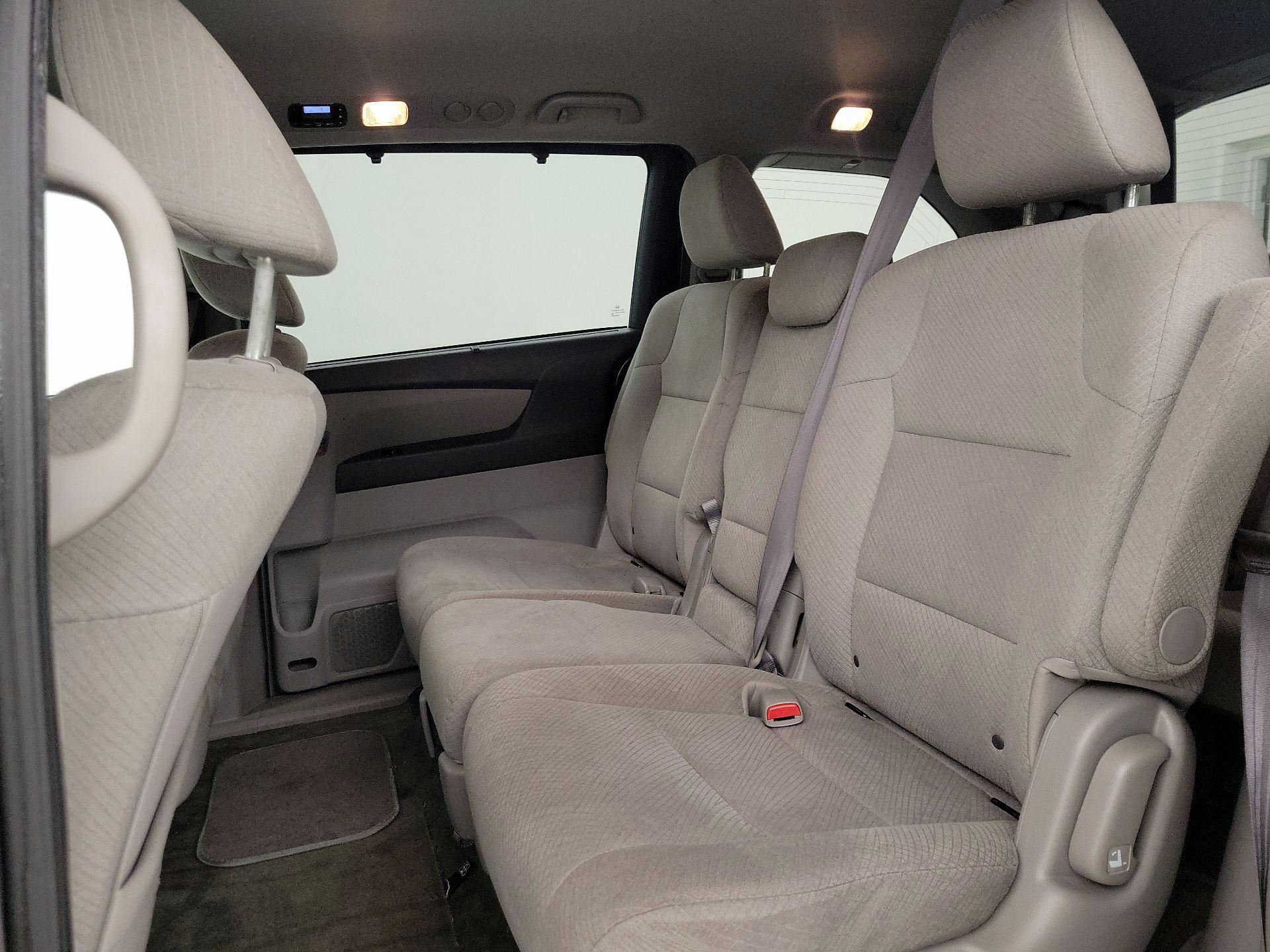 Thumbnail: 2015 Honda Odyssey - 19