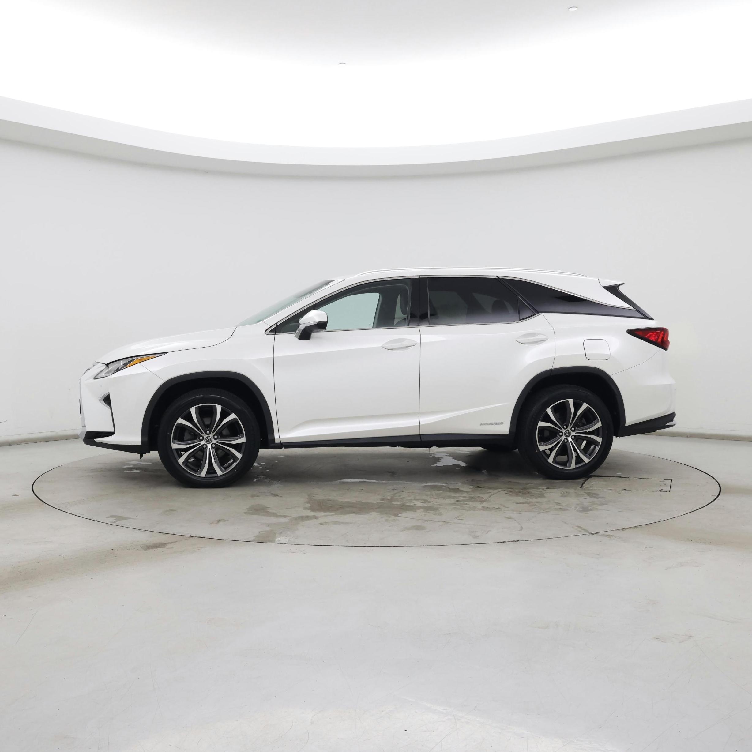 Thumbnail: 2018 Lexus RX - 3