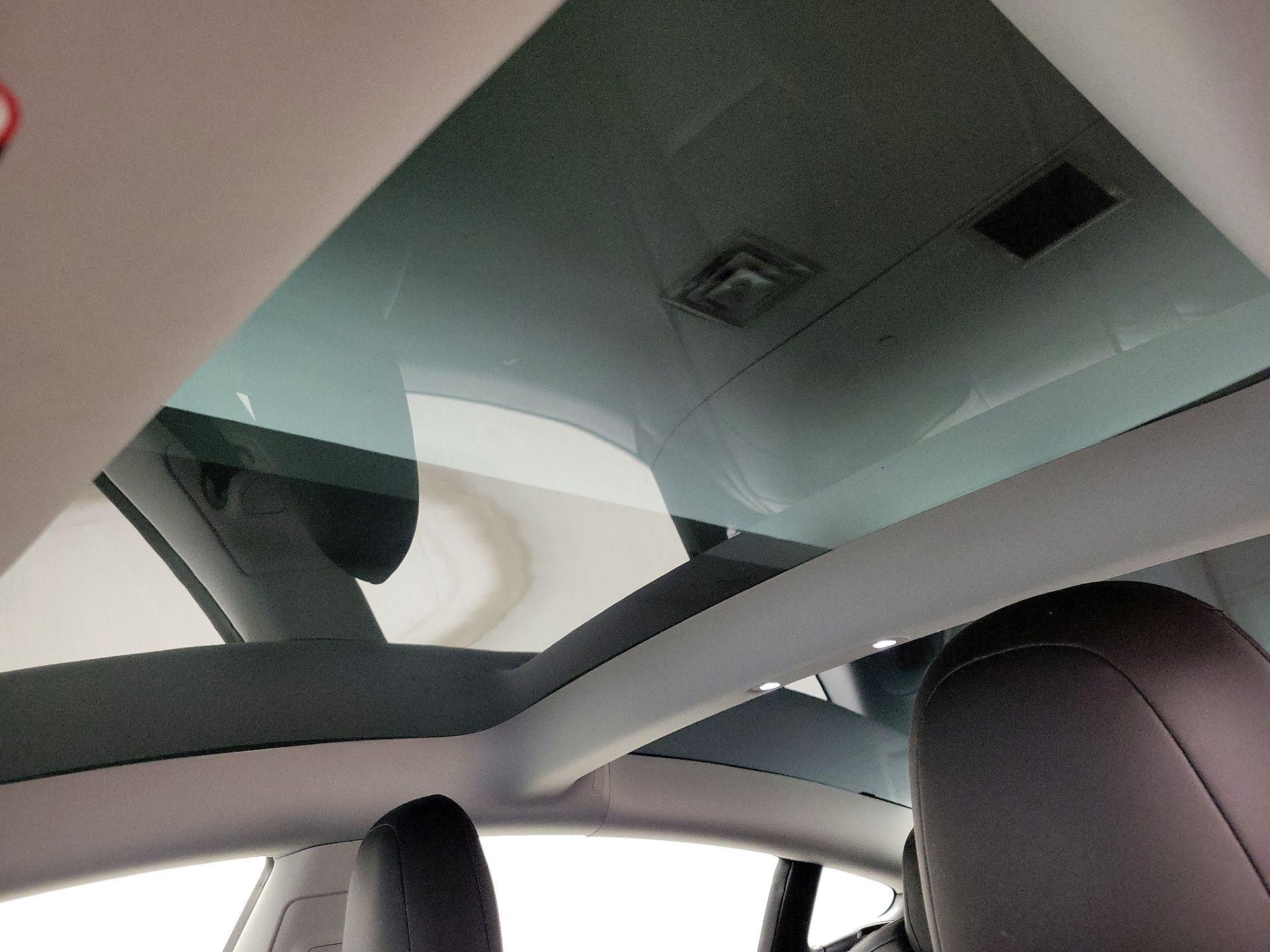Thumbnail: 2022 Tesla Model 3 - 18