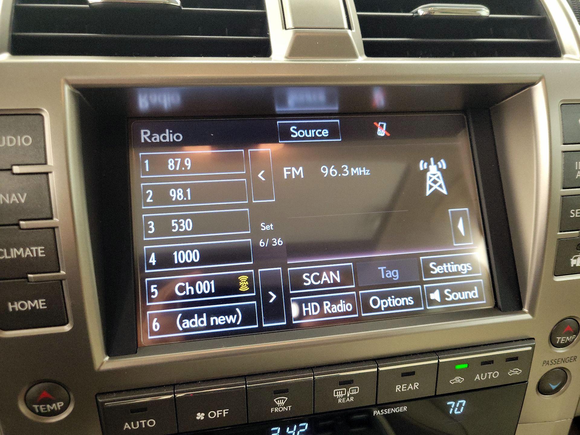 Thumbnail: 2019 Lexus GX - 16