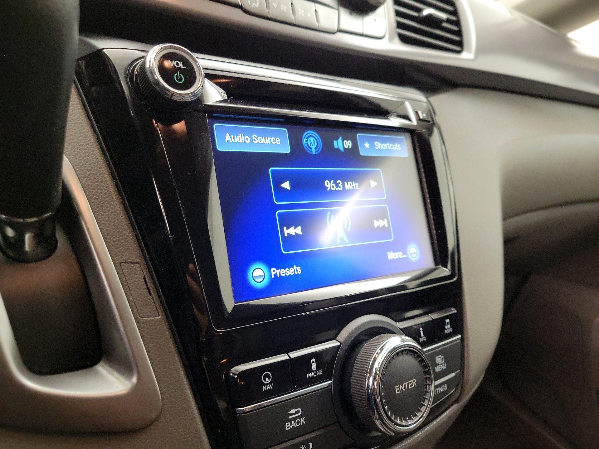 Thumbnail: 2014 Honda Odyssey - 15