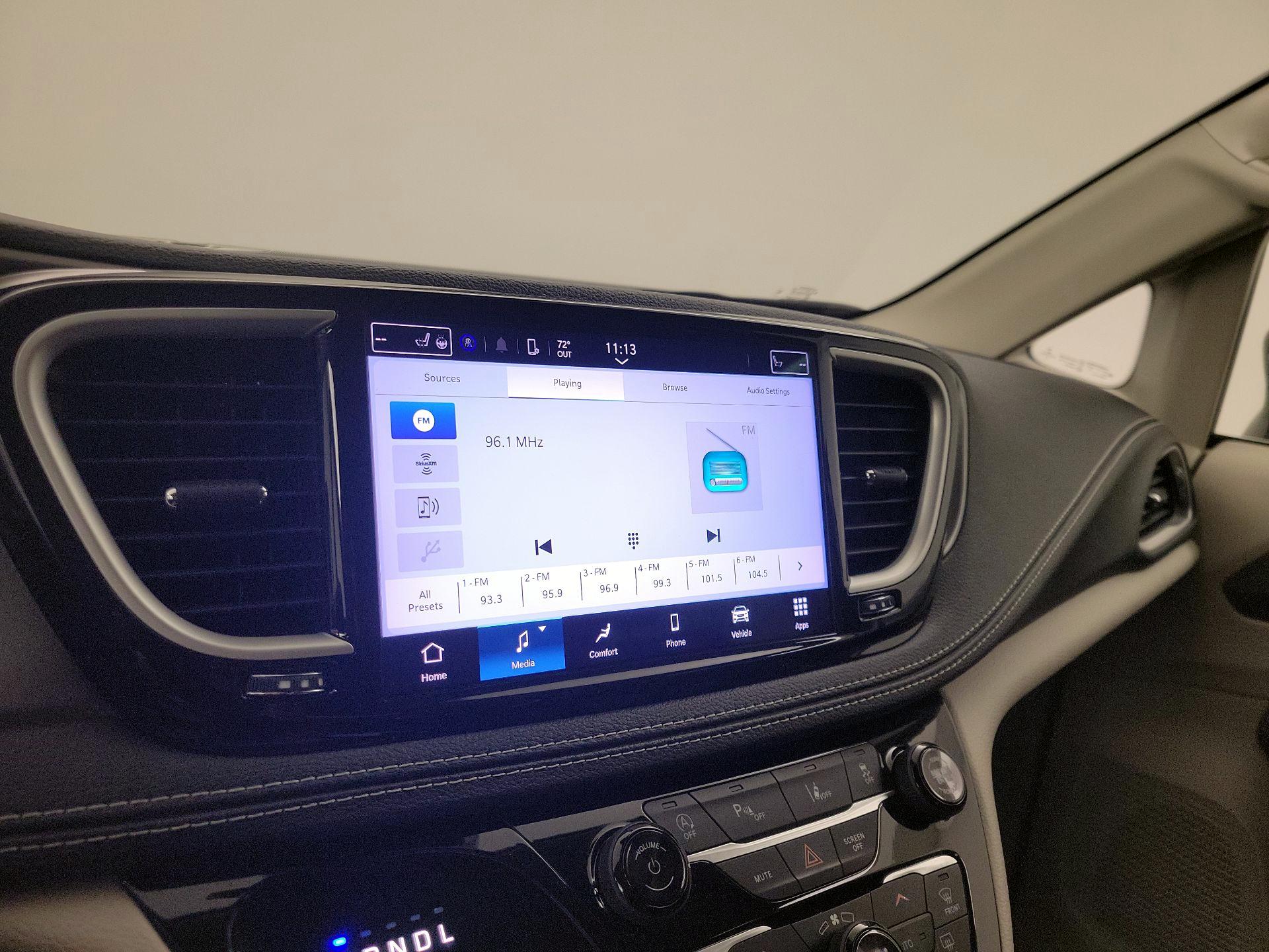 Thumbnail: 2023 Chrysler Pacifica - 15