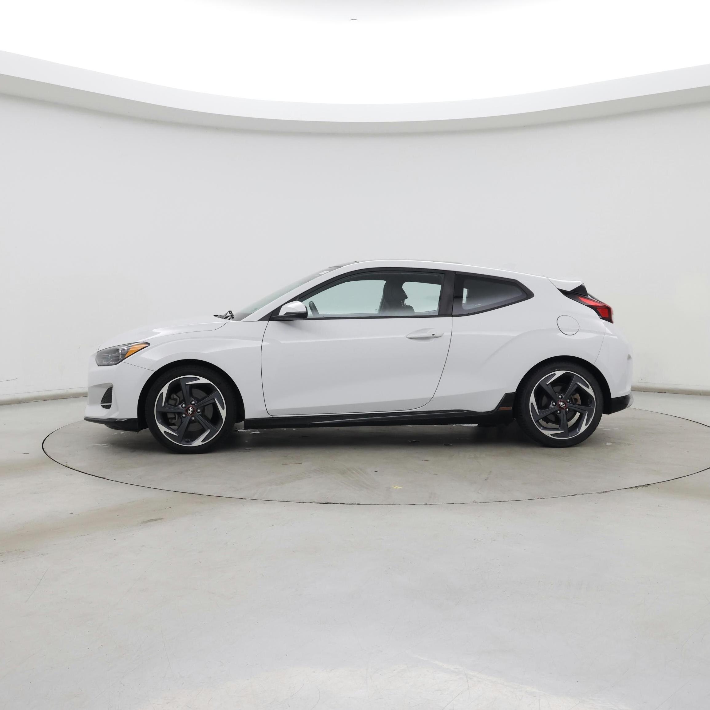 Thumbnail: 2020 Hyundai Veloster - 3