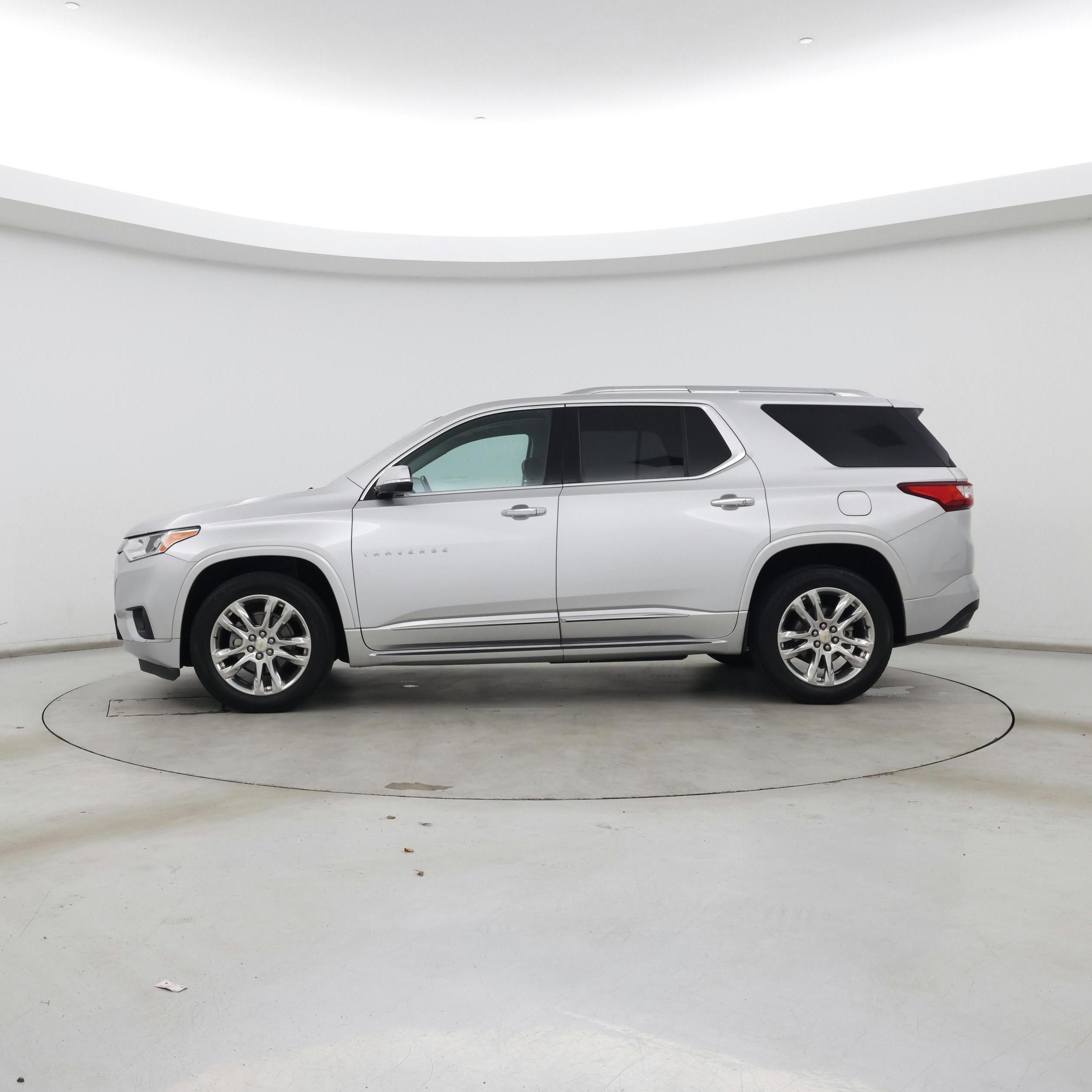 Thumbnail: 2020 Chevrolet Traverse - 3