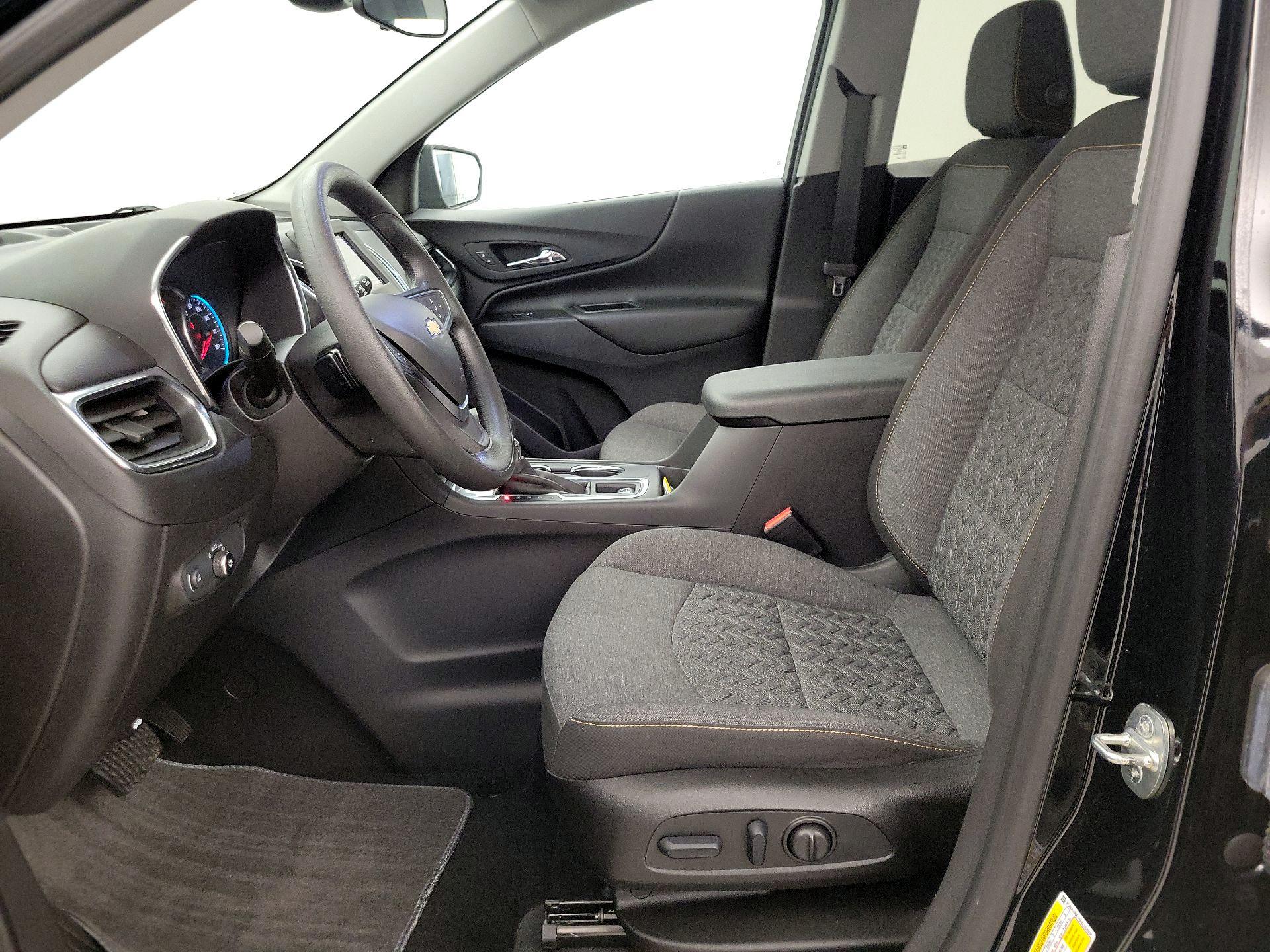 Thumbnail: 2022 Chevrolet Equinox - 11