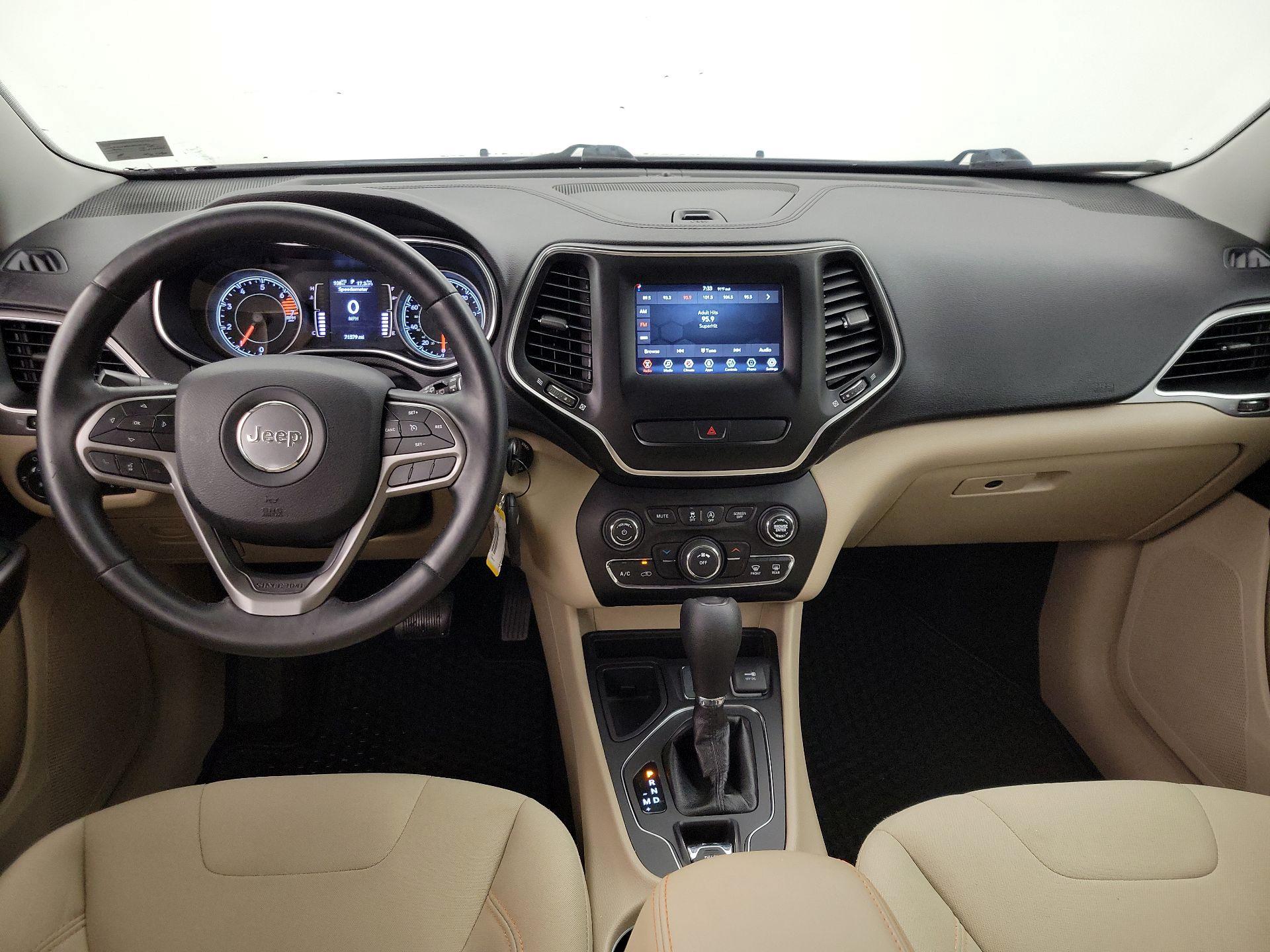 Thumbnail: 2019 Jeep Cherokee - 9