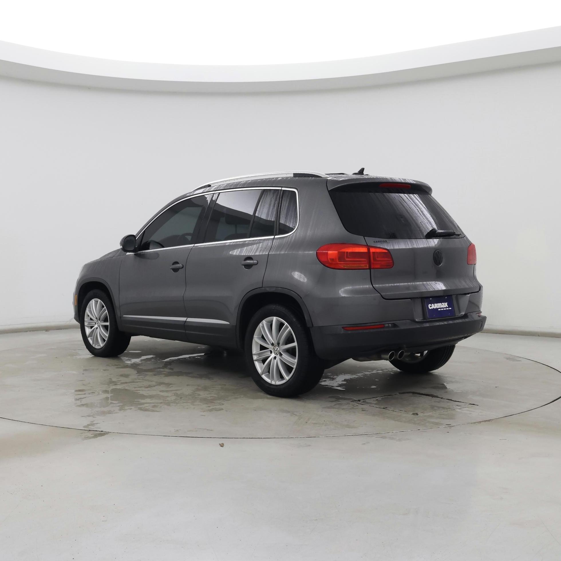 Thumbnail: 2014 Volkswagen Tiguan - 2
